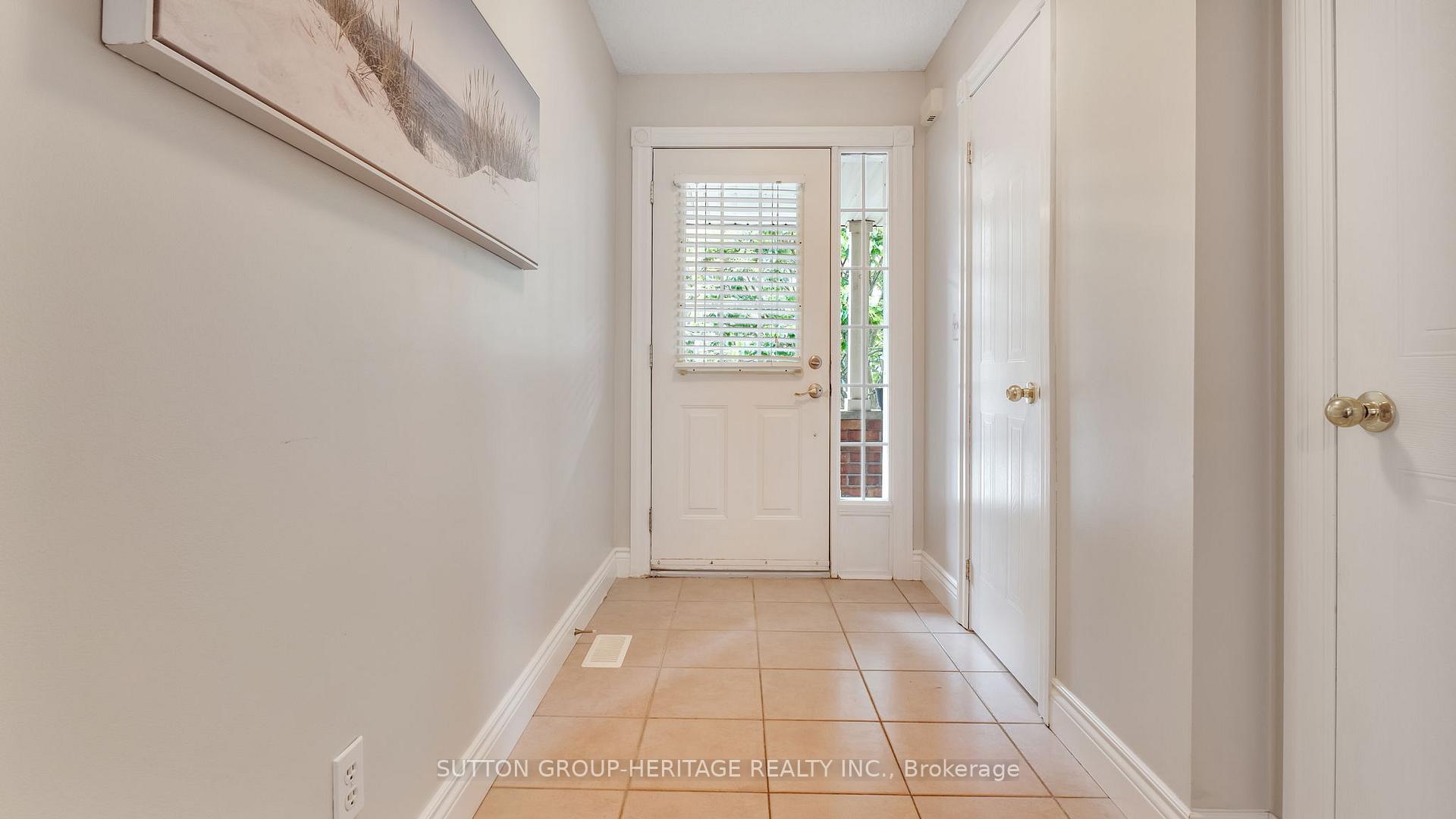 Photo 5 of 62 Sprucedale Way, Whitby, Pringle Creek — HOMEH