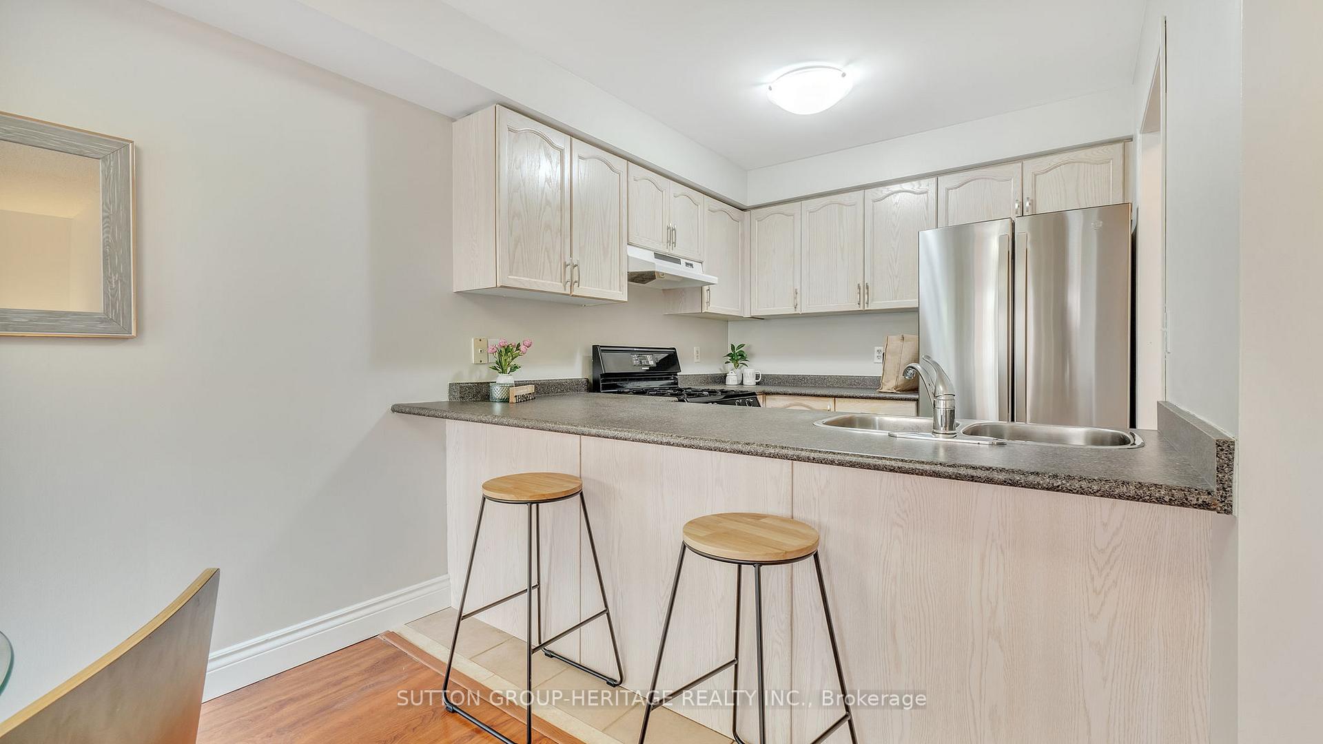 Photo 6 of 62 Sprucedale Way, Whitby, Pringle Creek — HOMEH