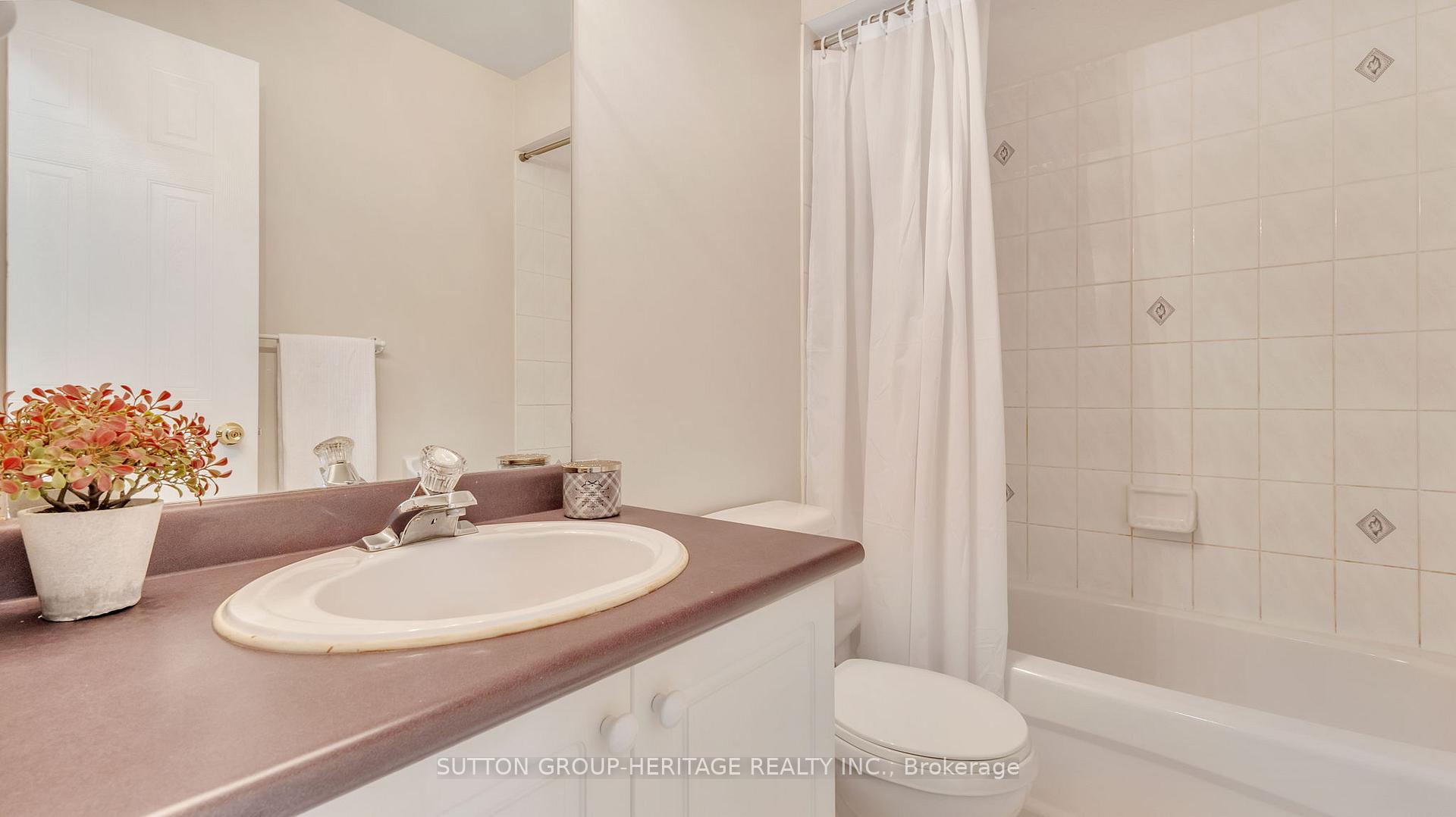 Photo 30 of 62 Sprucedale Way, Whitby, Pringle Creek — HOMEH