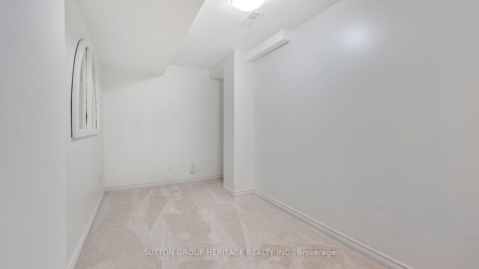 Photo 37 of 62 Sprucedale Way, Whitby, Pringle Creek — HOMEH