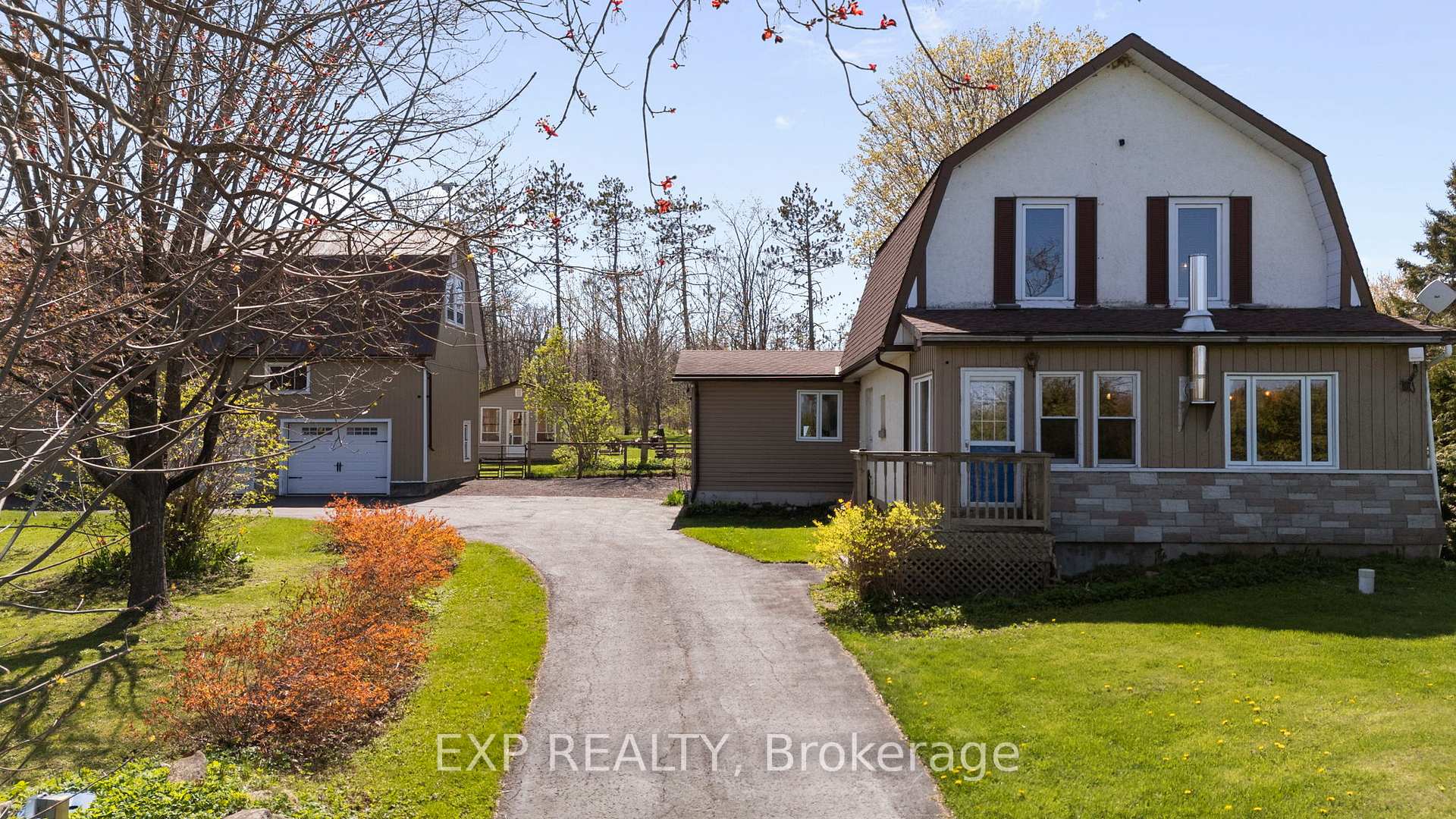 Front of 2752 Old Fort Road