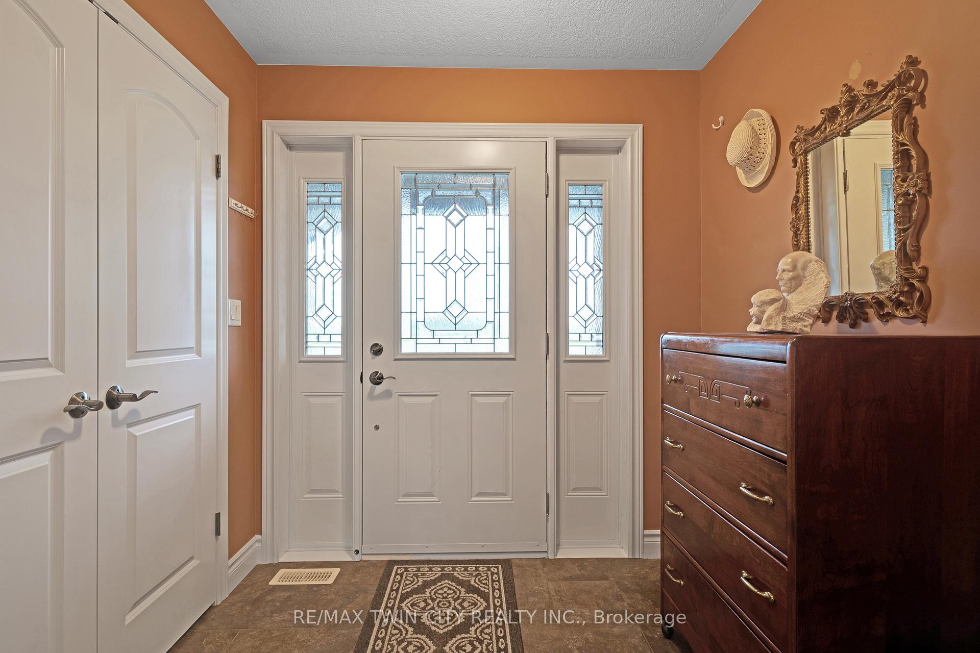 Photo 2 of 1788 Lobsinger Line, Woolwich — HOMEH