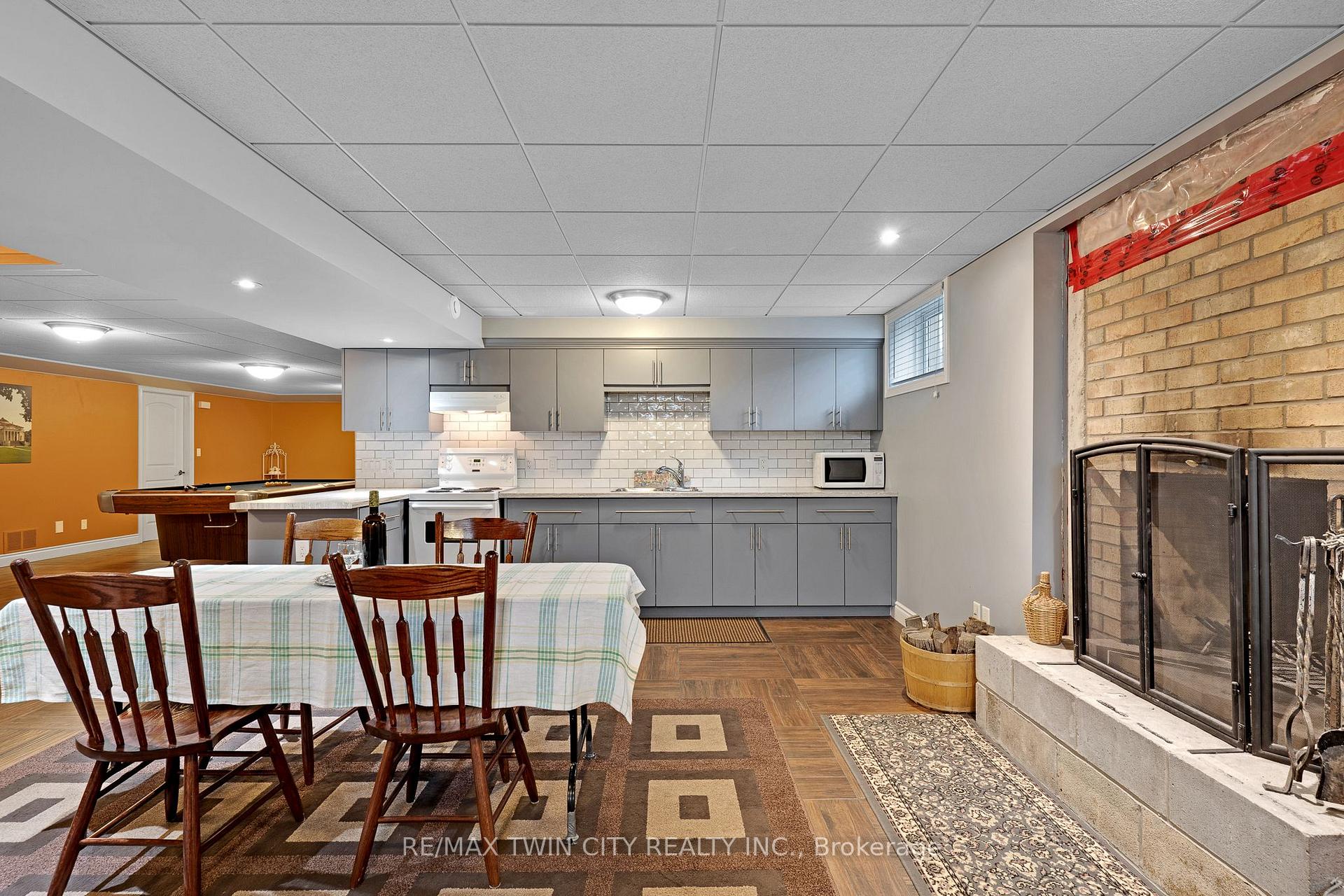 Photo 35 of 1788 Lobsinger Line, Woolwich — HOMEH