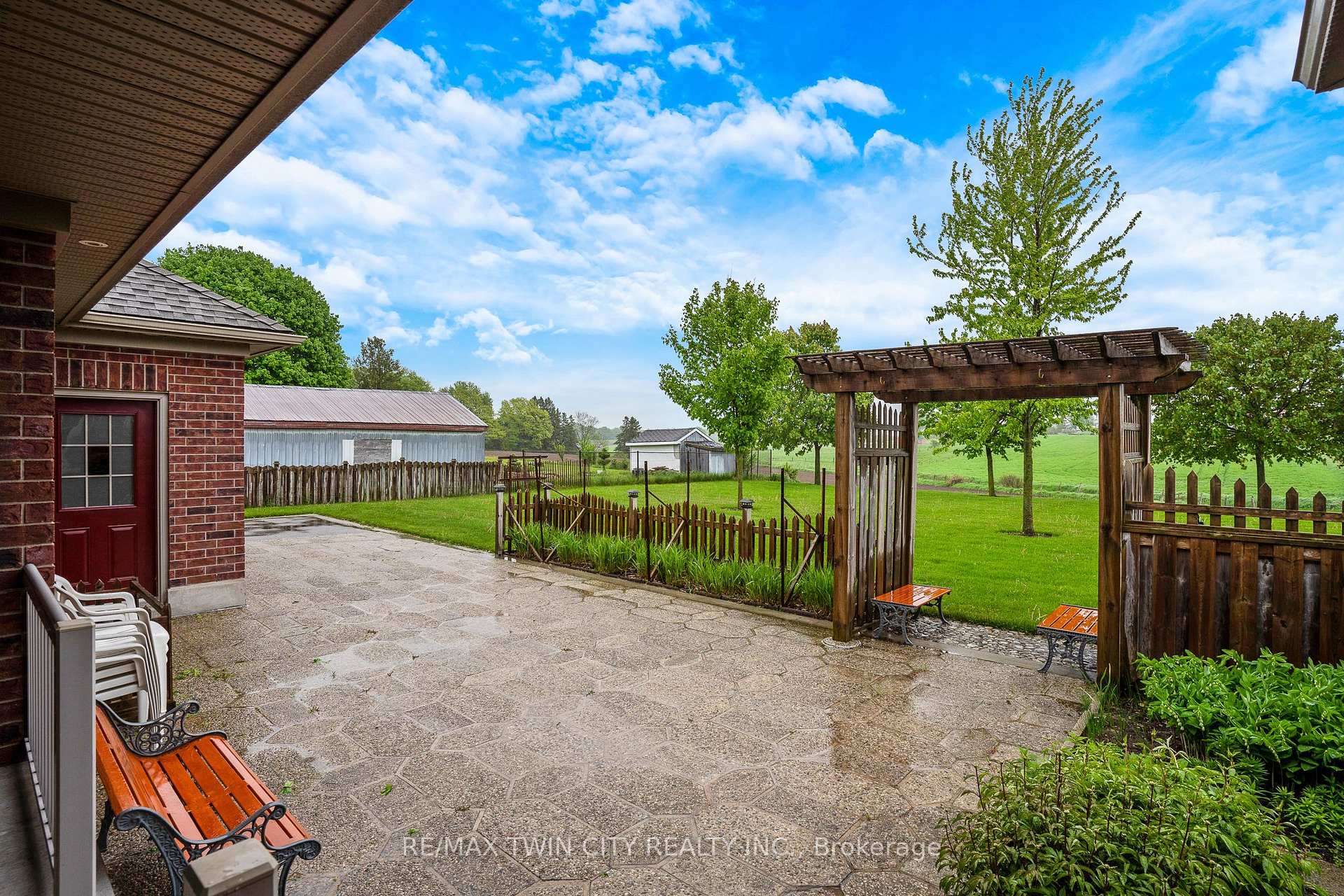 Photo 37 of 1788 Lobsinger Line, Woolwich — HOMEH