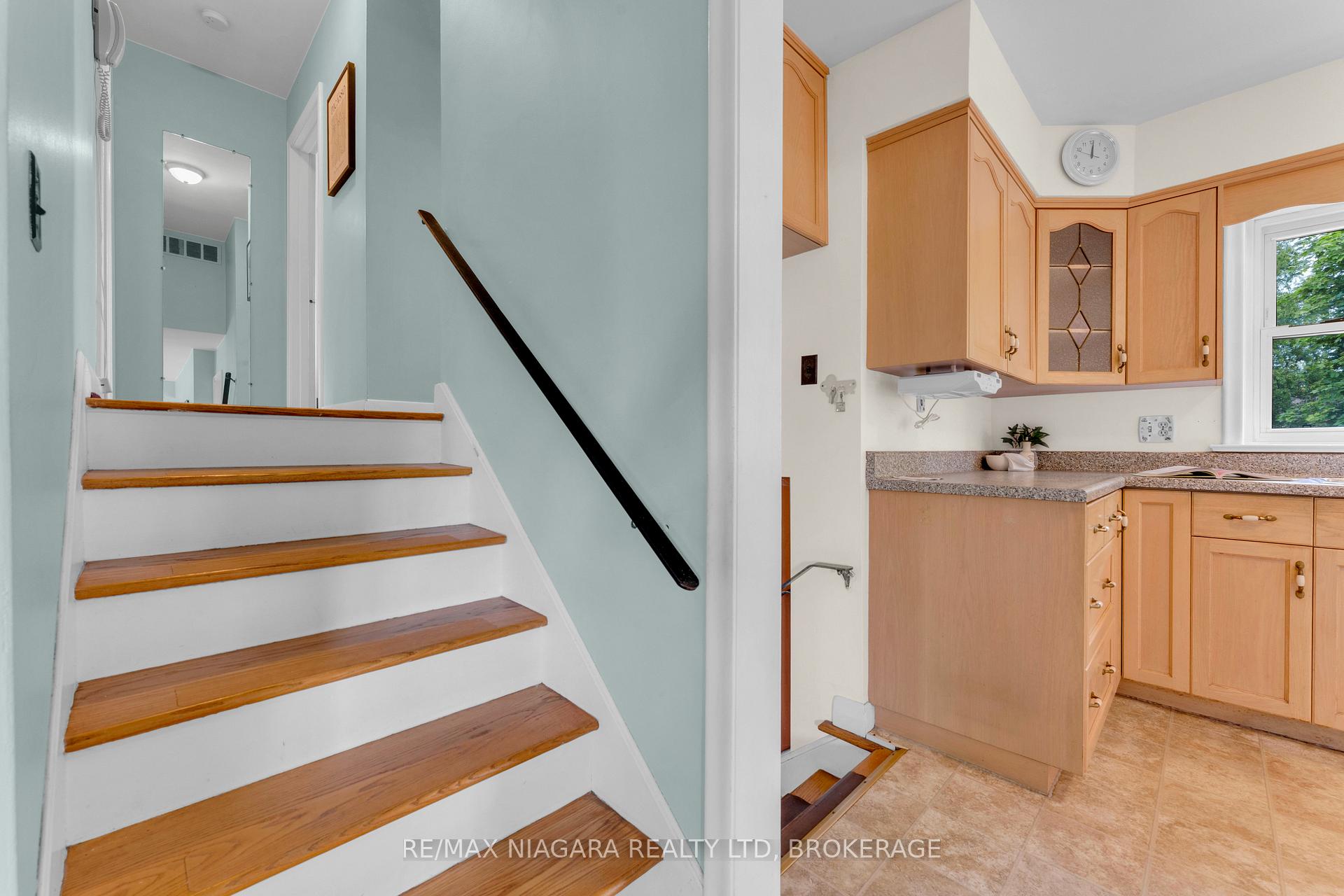Photo 43 of 1017 Brucedale Avenue E, Hamilton, Sherwood — HOMEH