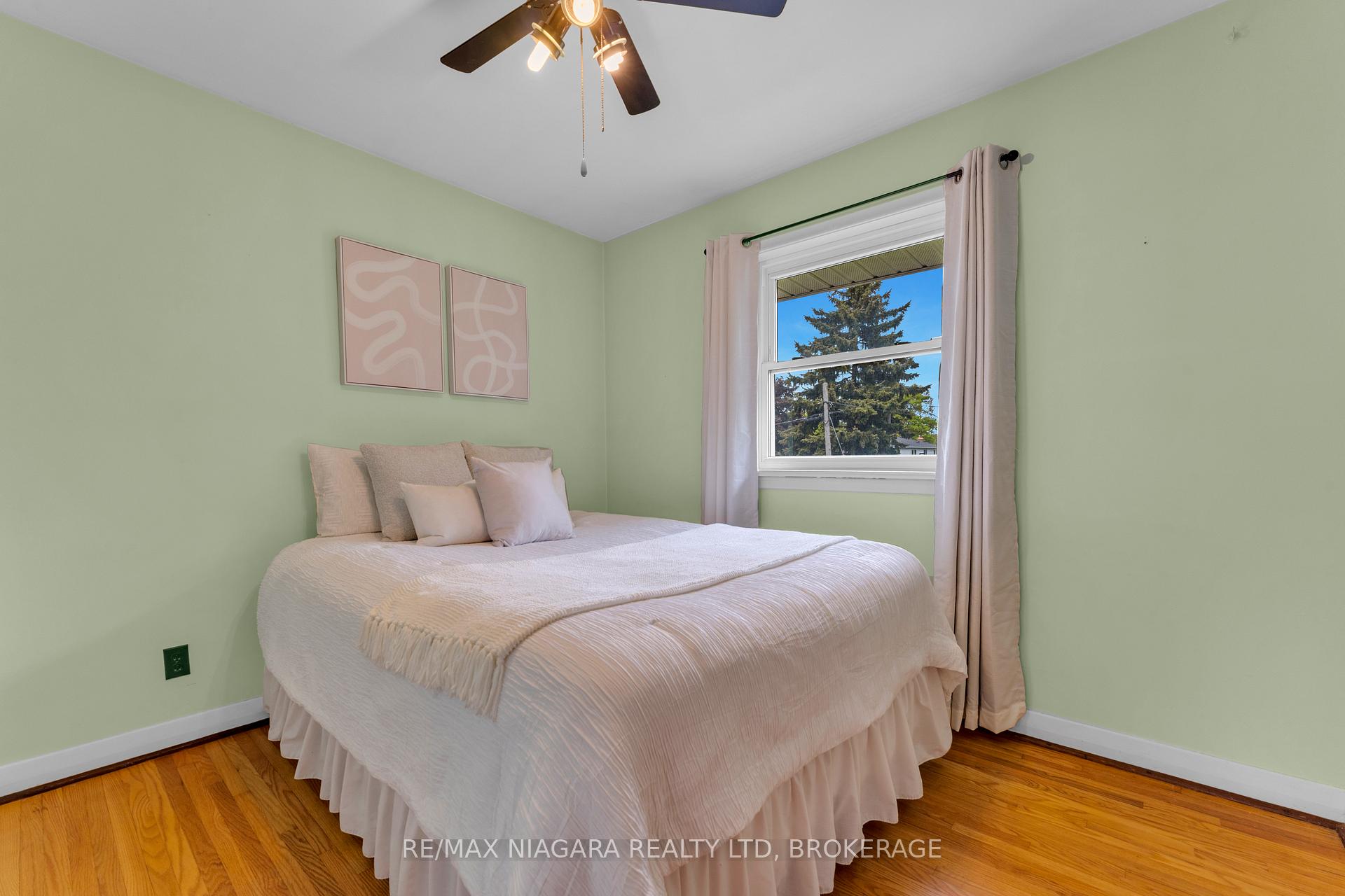 Photo 14 of 1017 Brucedale Avenue E, Hamilton, Sherwood — HOMEH