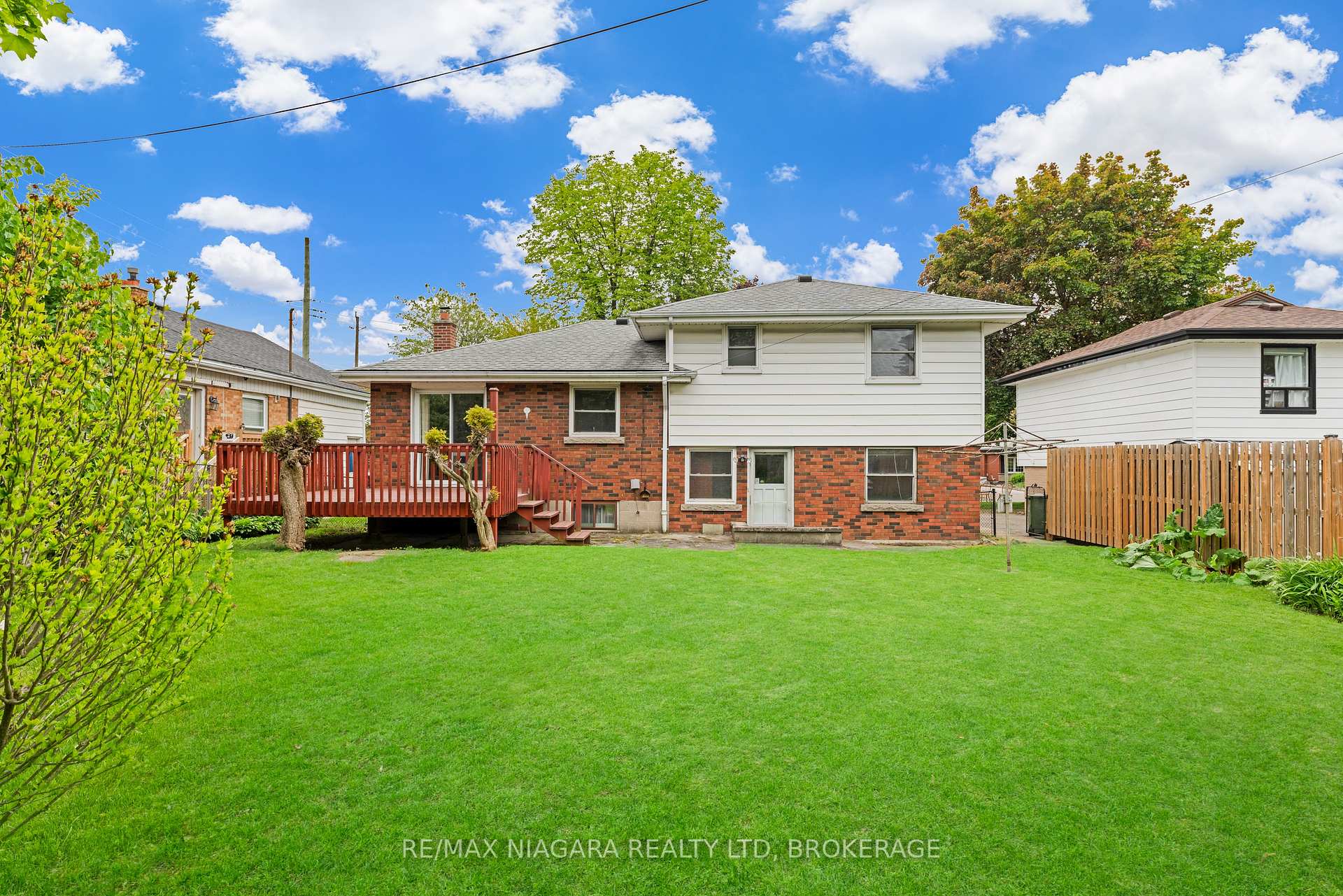 Photo 27 of 1017 Brucedale Avenue E, Hamilton, Sherwood — HOMEH