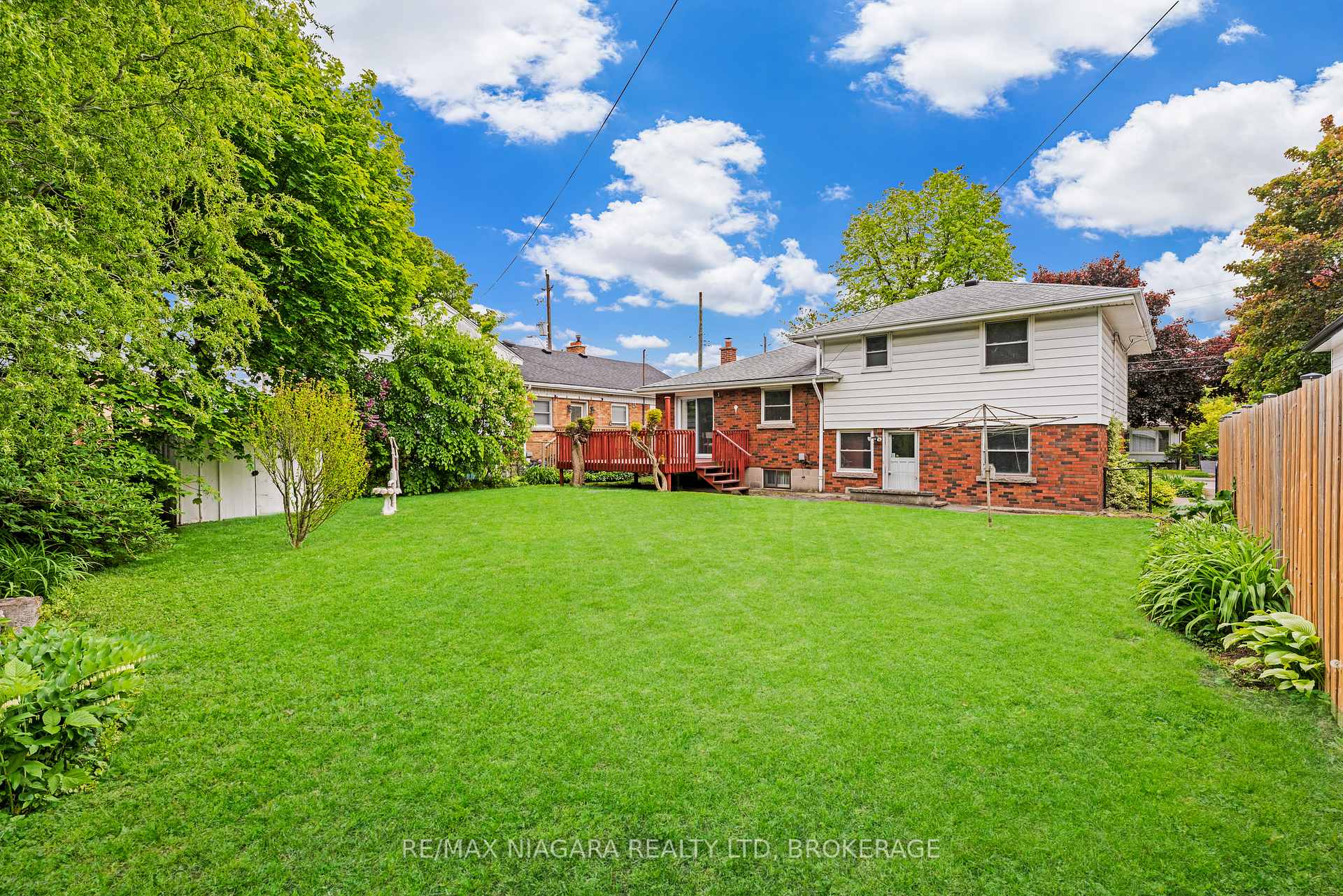 Photo 21 of 1017 Brucedale Avenue E, Hamilton, Sherwood — HOMEH