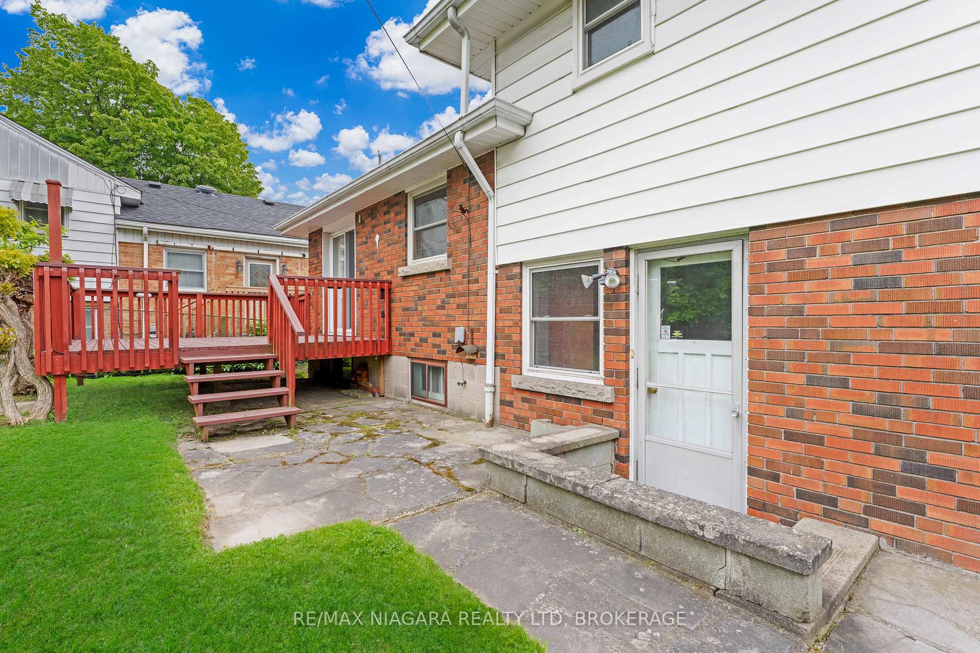Photo 6 of 1017 Brucedale Avenue E, Hamilton, Sherwood — HOMEH