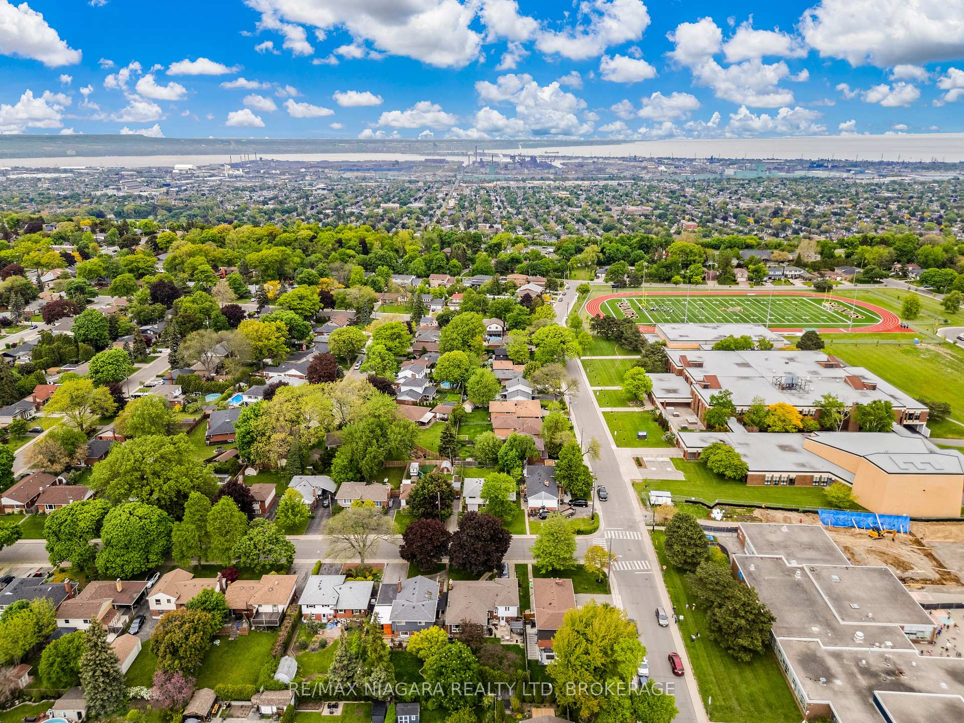 Photo 44 of 1017 Brucedale Avenue E, Hamilton, Sherwood — HOMEH