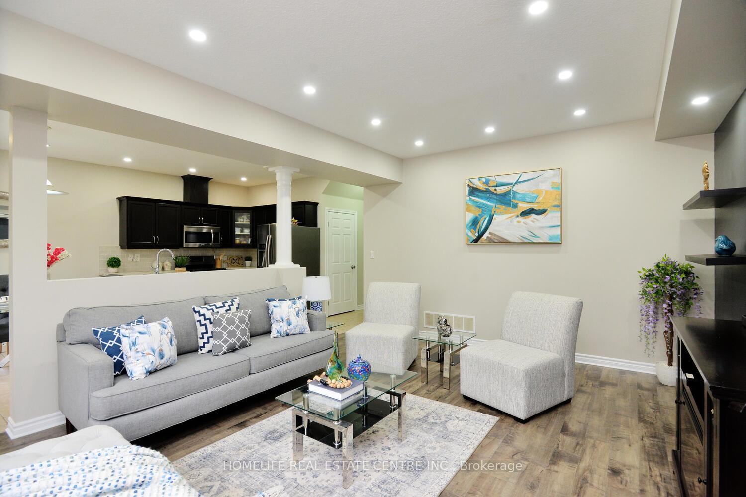 Photo 11 of 12 Malwood Court, Hamilton, Mount Hope — HOMEH