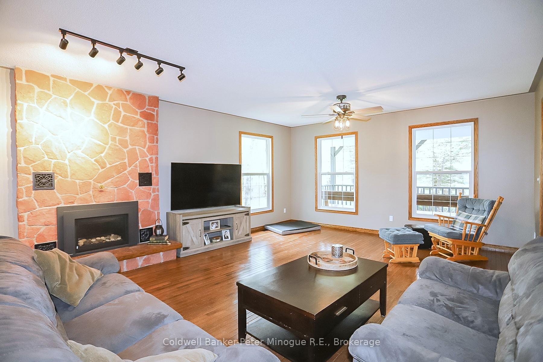 Photo 9 of 29 Ironside Drive, Sault Ste Marie — HOMEH