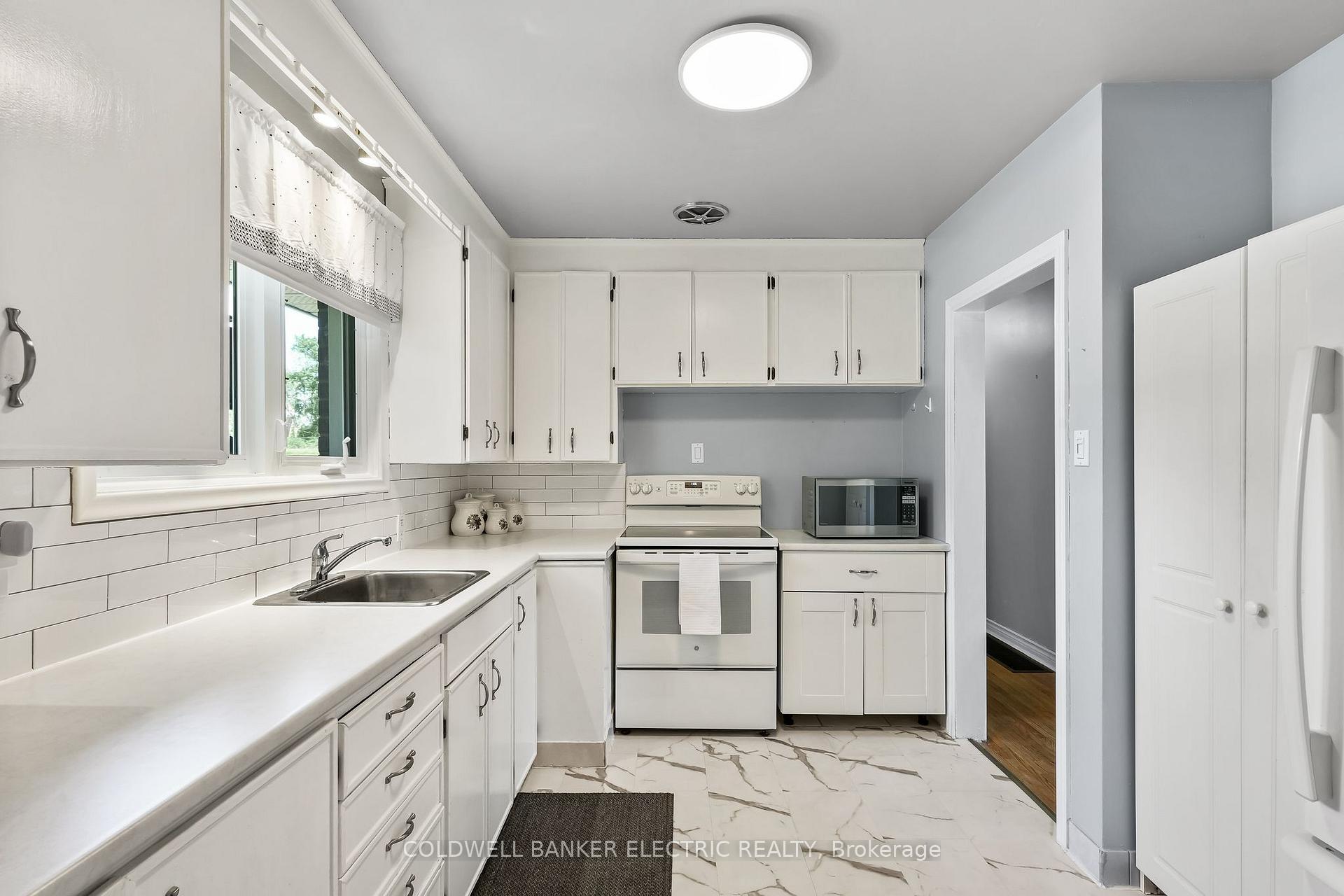 Photo 31 of 837 Kingsdale Drive, Douro-Dummer — HOMEH