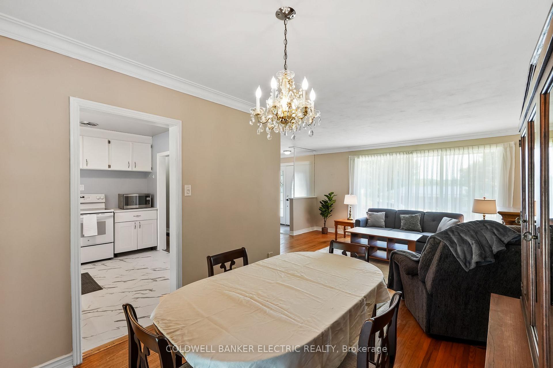 Photo 11 of 837 Kingsdale Drive, Douro-Dummer — HOMEH