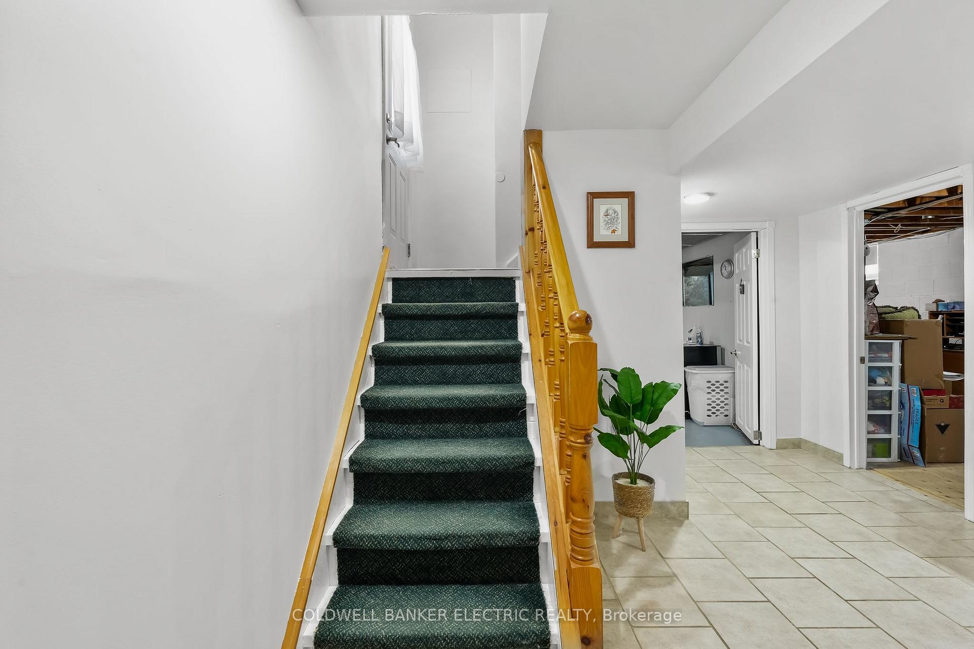 Photo 6 of 837 Kingsdale Drive, Douro-Dummer — HOMEH