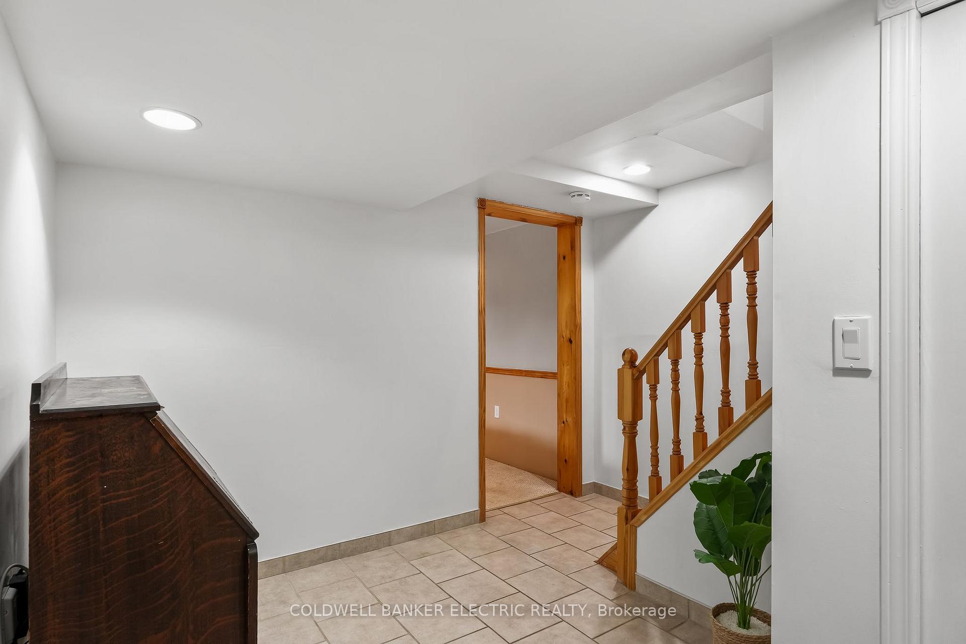 Photo 14 of 837 Kingsdale Drive, Douro-Dummer — HOMEH