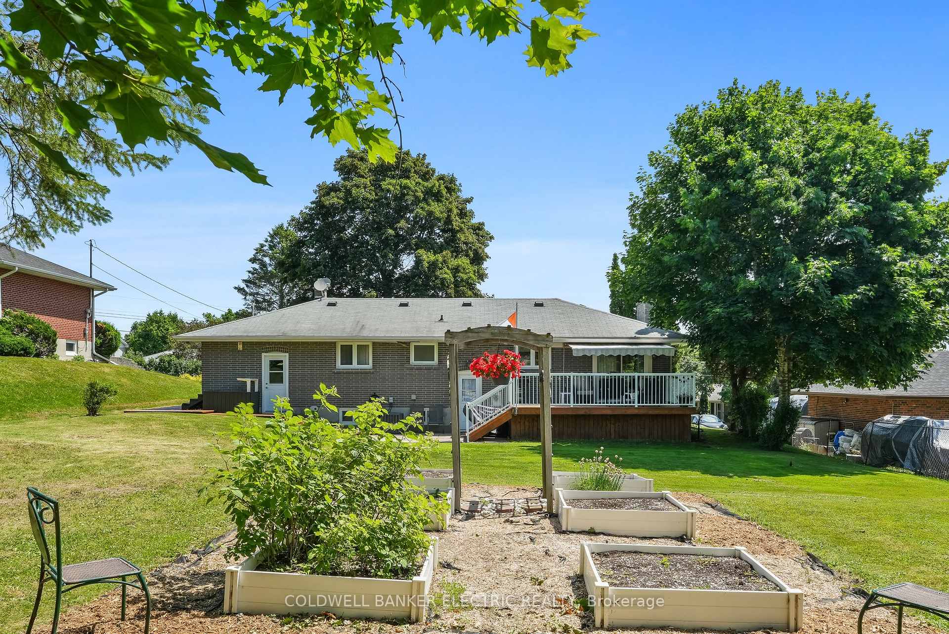 Photo 20 of 837 Kingsdale Drive, Douro-Dummer — HOMEH