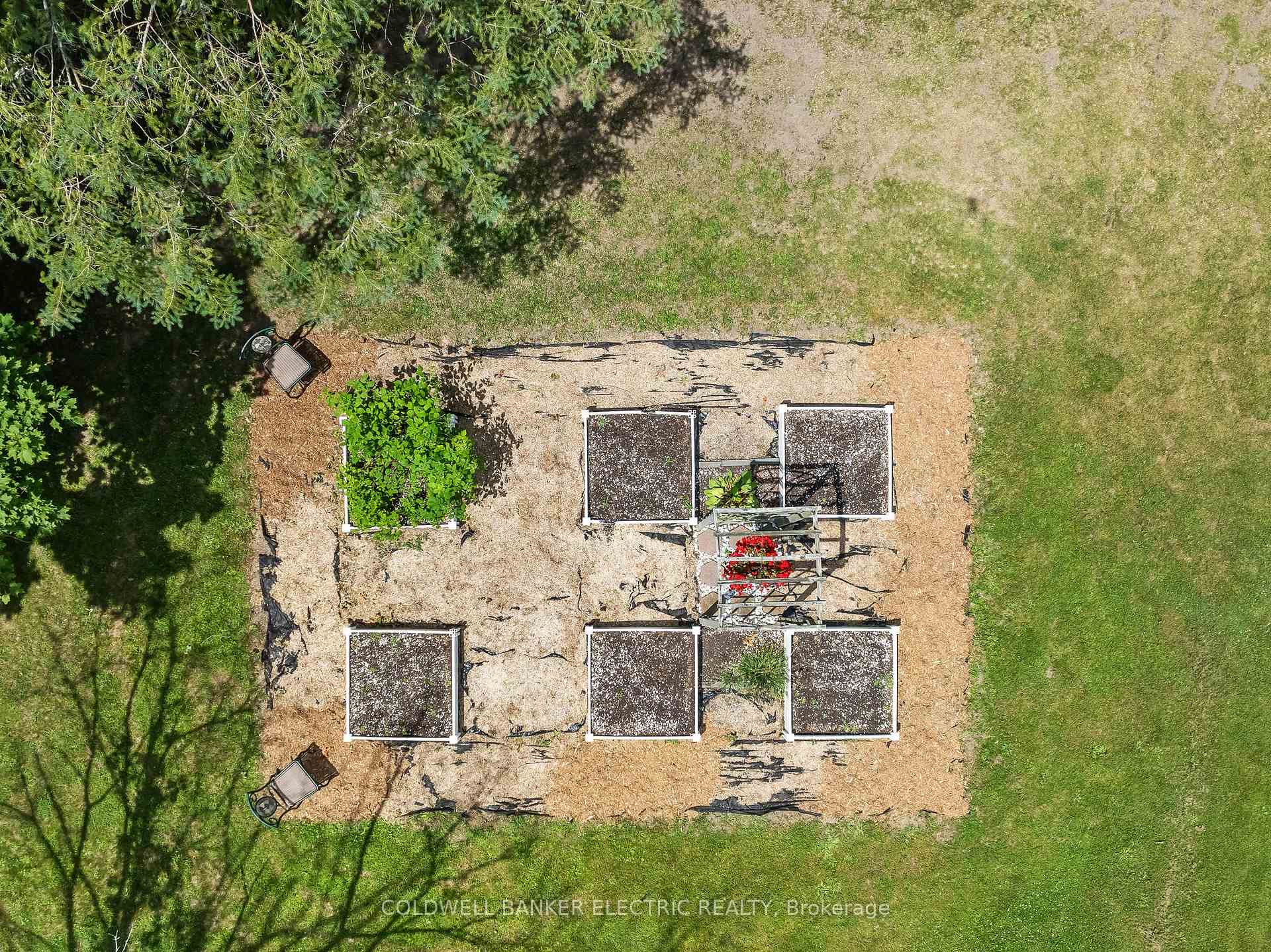 Photo 35 of 837 Kingsdale Drive, Douro-Dummer — HOMEH