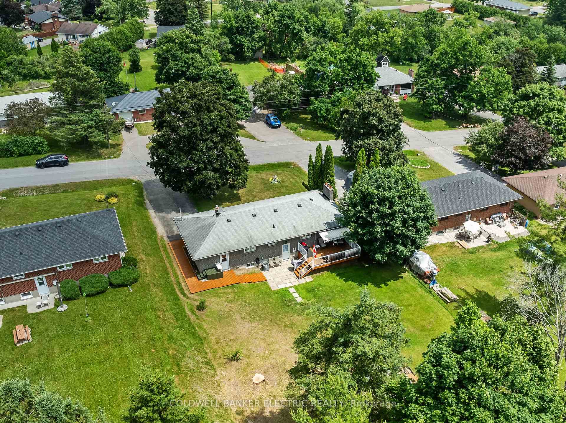 Photo 33 of 837 Kingsdale Drive, Douro-Dummer — HOMEH