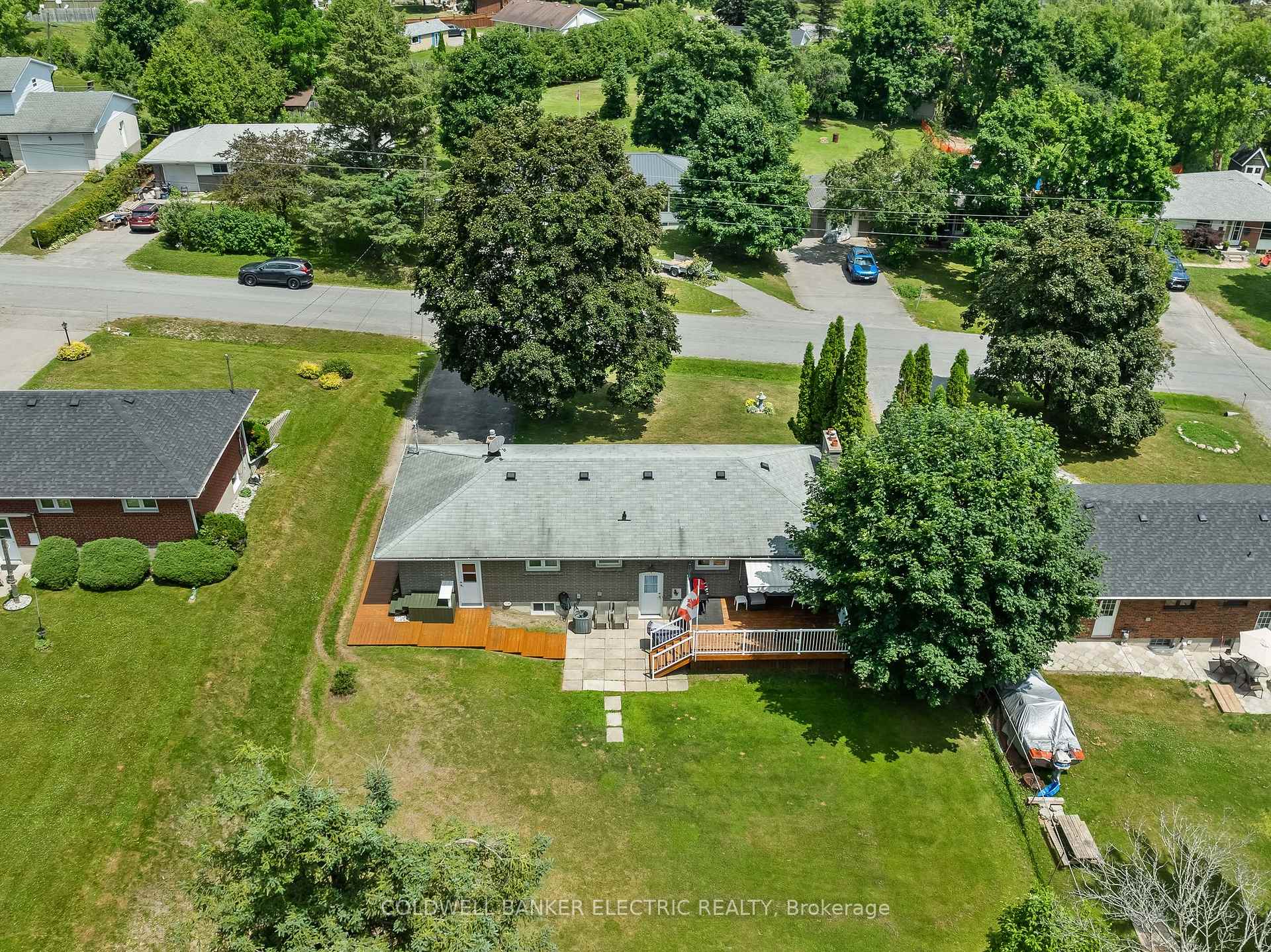 Photo 32 of 837 Kingsdale Drive, Douro-Dummer — HOMEH