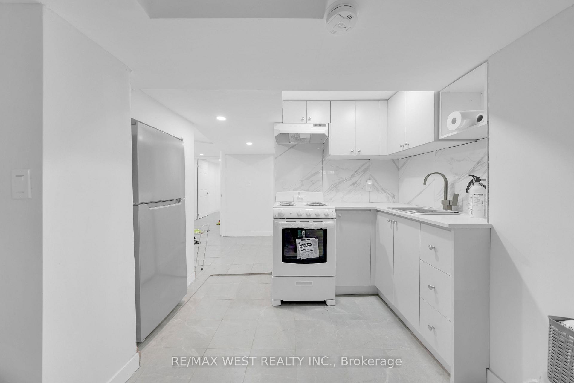 Photo 5 of Unit Lower A, 759 Essa Road, Barrie, Holly — HOMEH