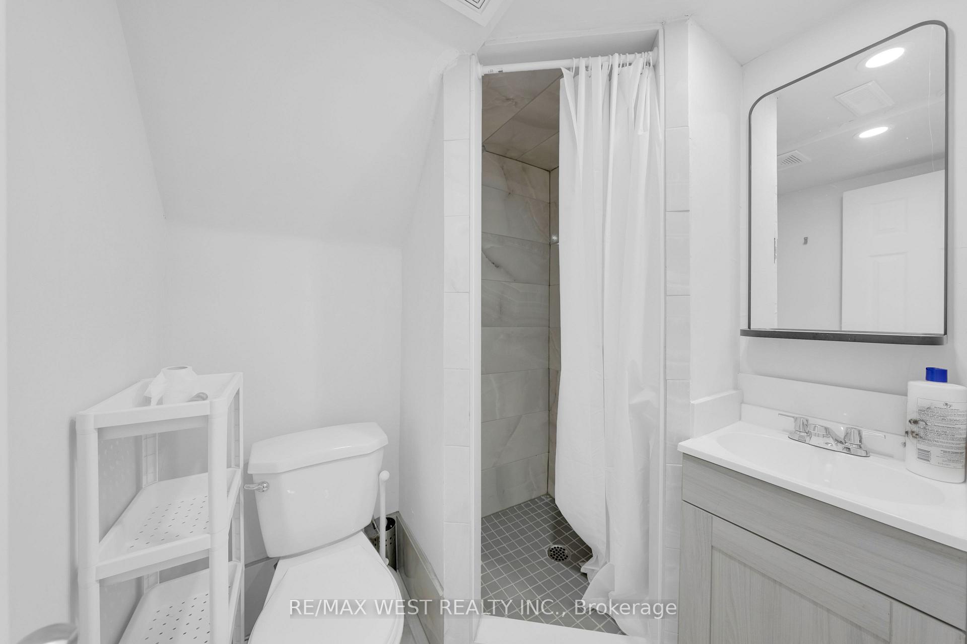 Photo 6 of Unit Lower A, 759 Essa Road, Barrie, Holly — HOMEH