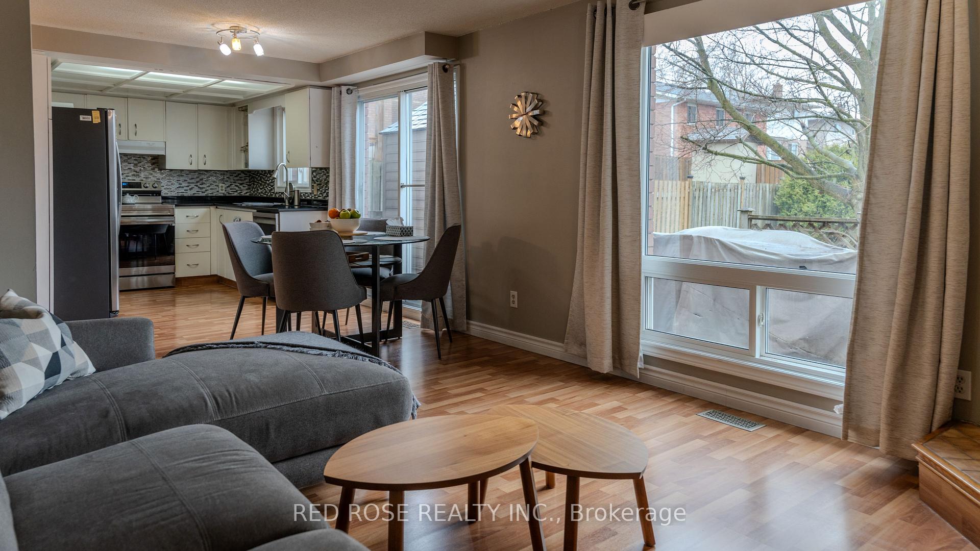 Photo 15 of 150 Sunrise Place, Kitchener, Grand River North — HOMEH