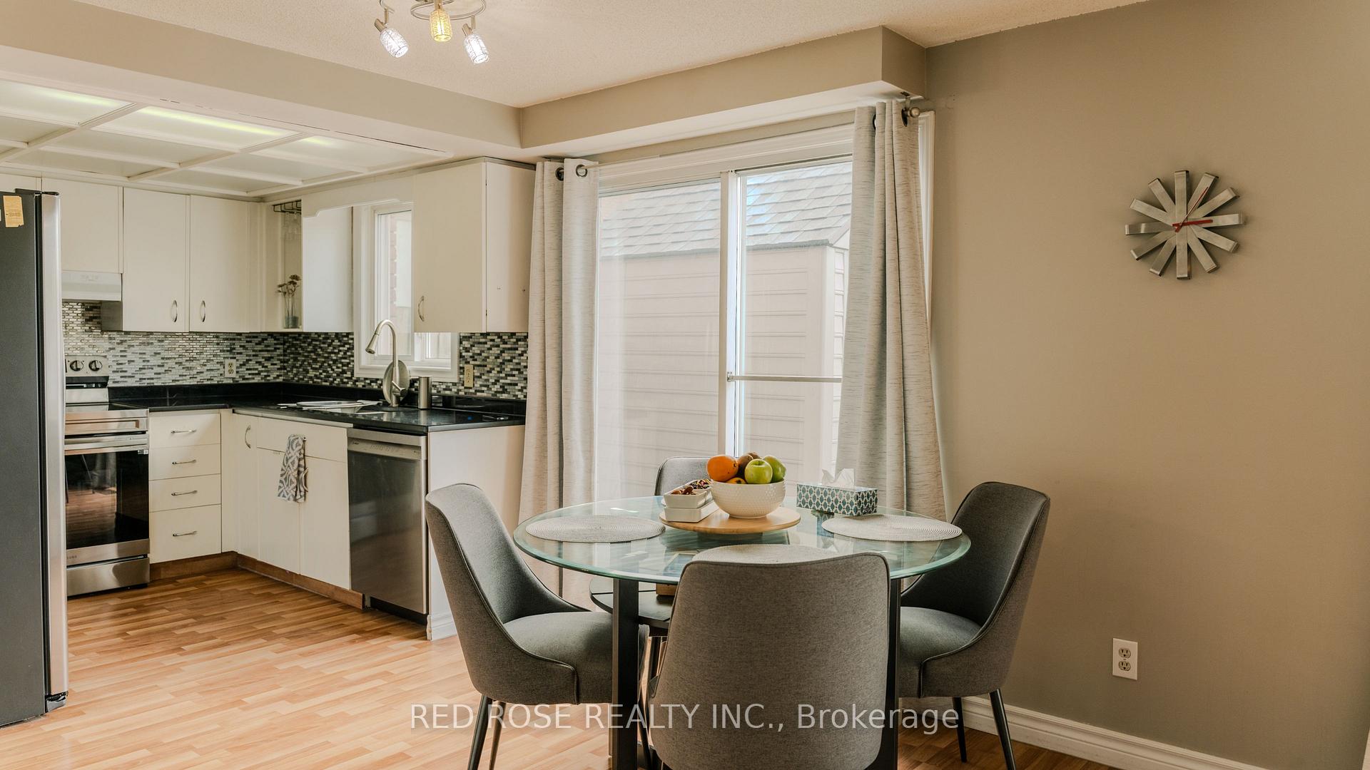 Photo 14 of 150 Sunrise Place, Kitchener, Grand River North — HOMEH