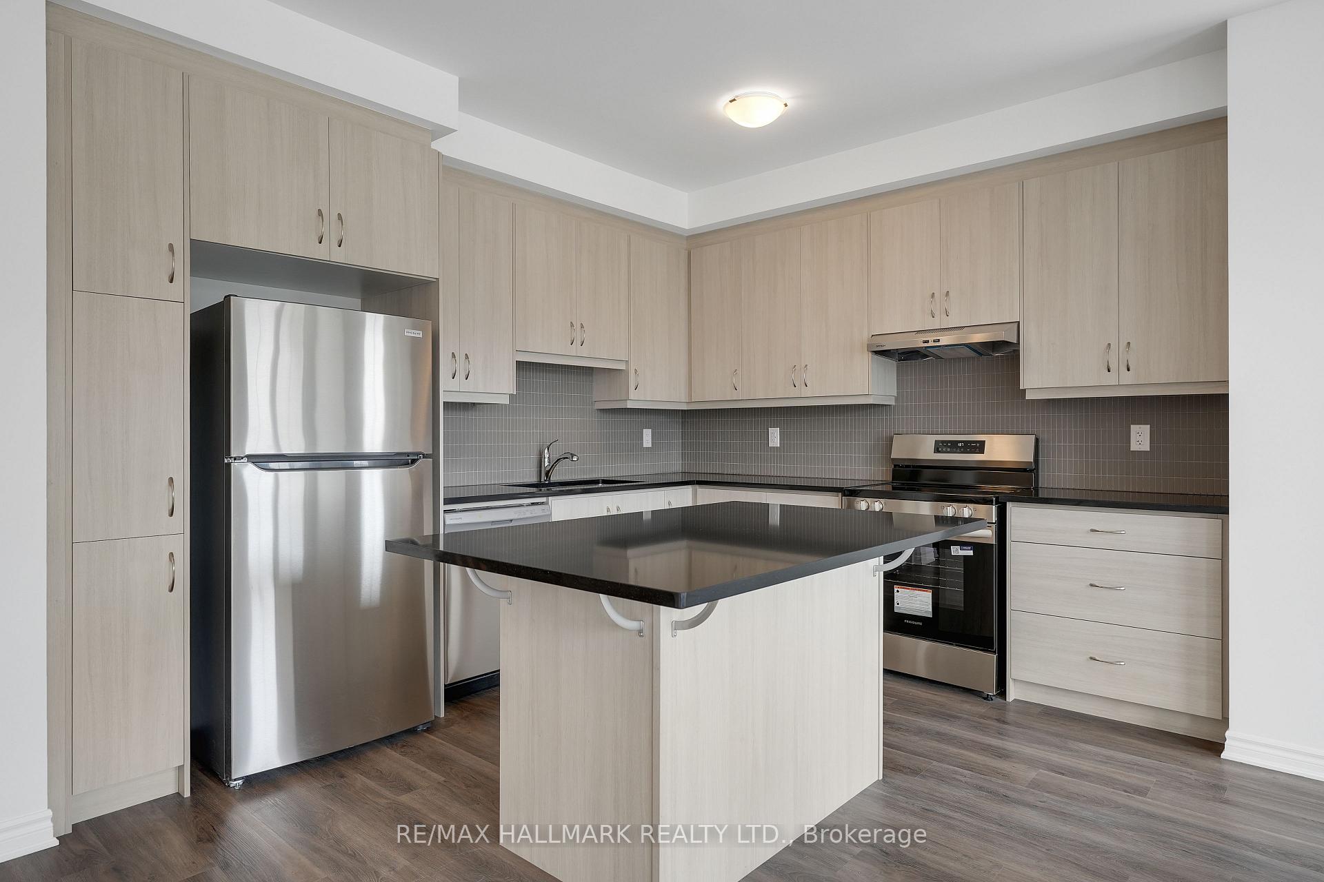 Photo 16 of 72 Ennerdale Street, Barrie, Rural Barrie Southwest — HOMEH