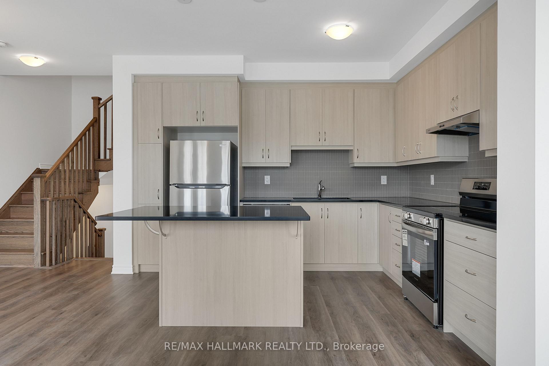 Photo 13 of 72 Ennerdale Street, Barrie, Rural Barrie Southwest — HOMEH
