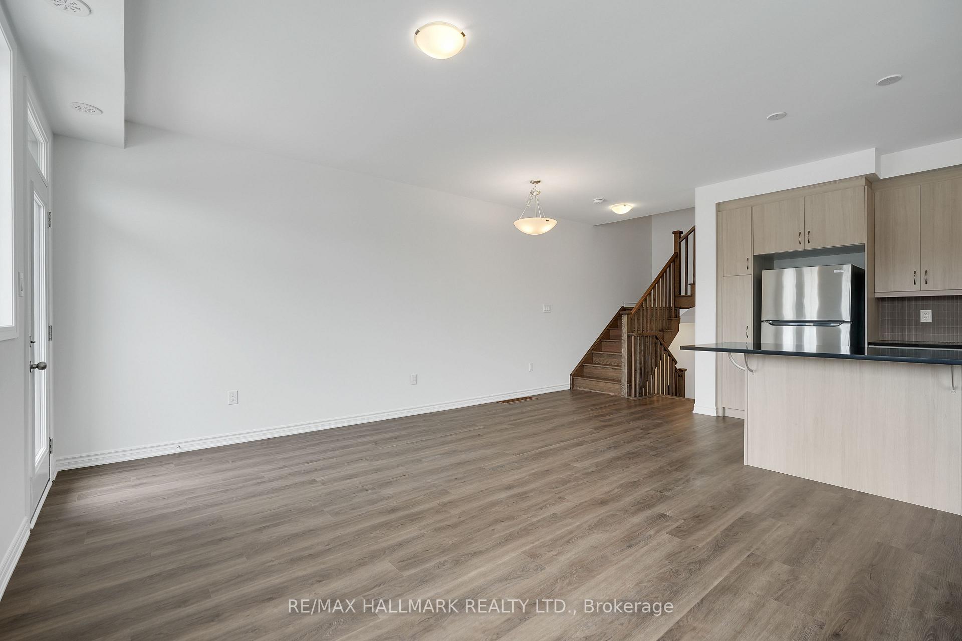 Photo 10 of 72 Ennerdale Street, Barrie, Rural Barrie Southwest — HOMEH