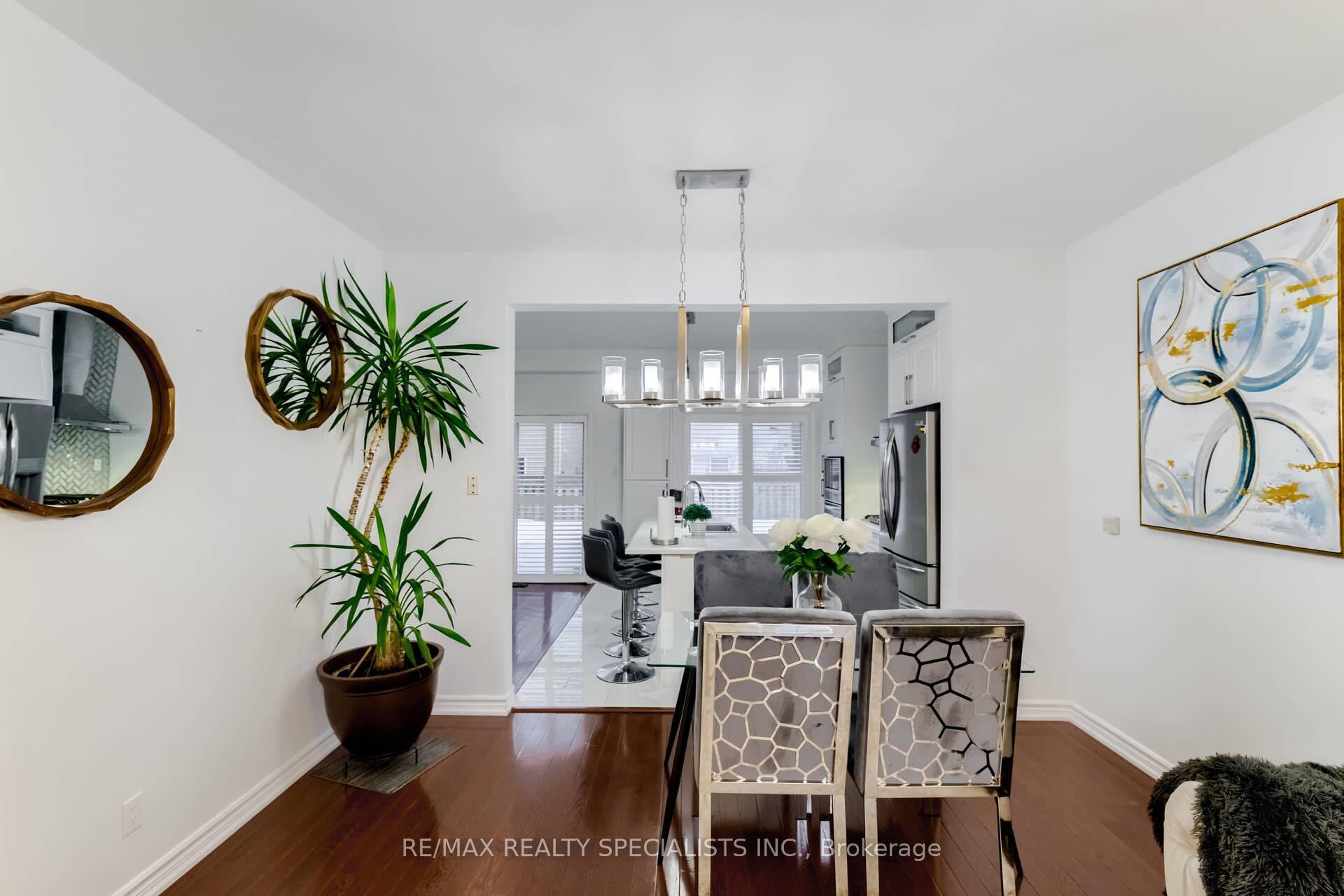 Photo 6 of 24 Arthurs Crescent, Brampton, Fletcher's West — HOMEH