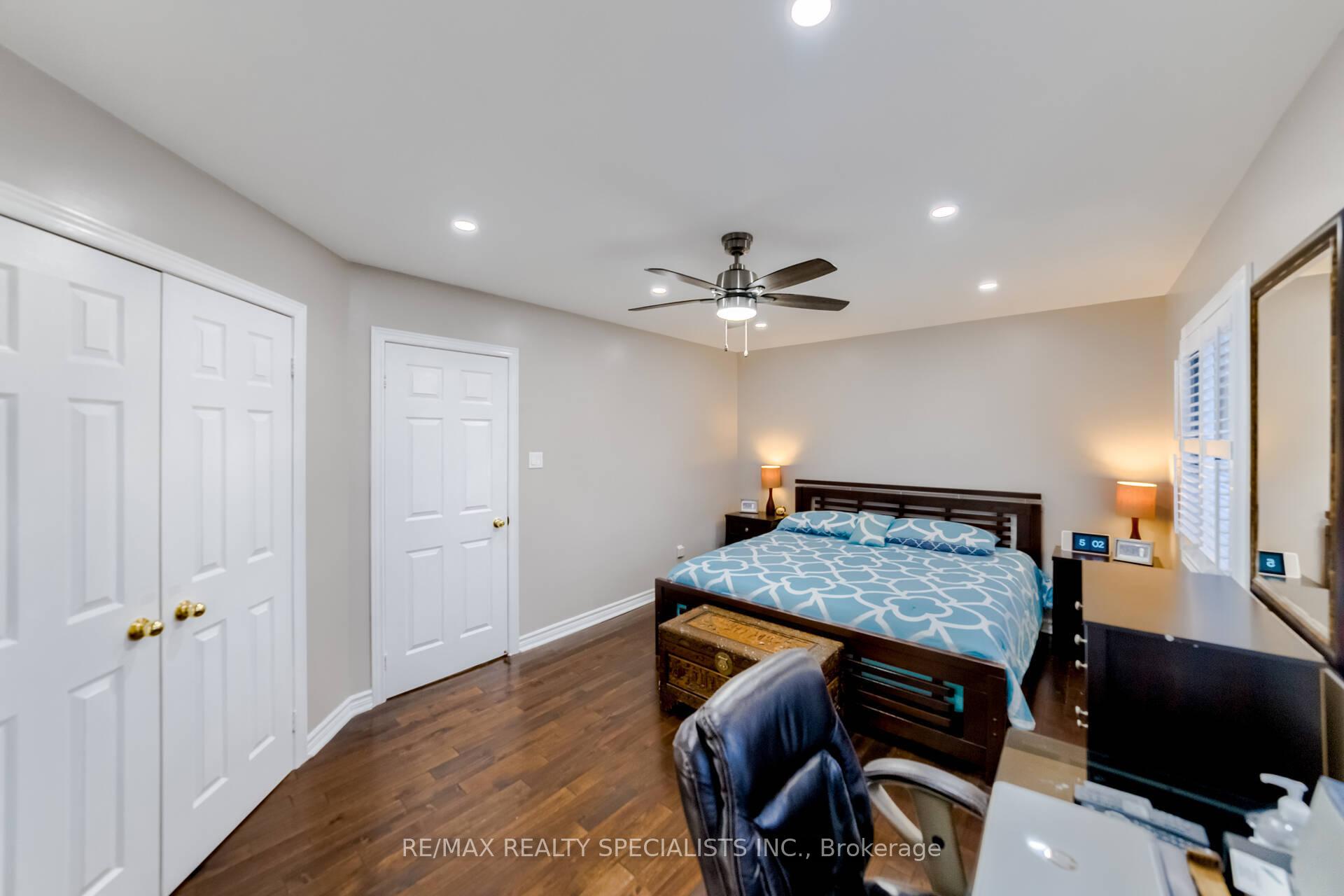 Photo 12 of 24 Arthurs Crescent, Brampton, Fletcher's West — HOMEH