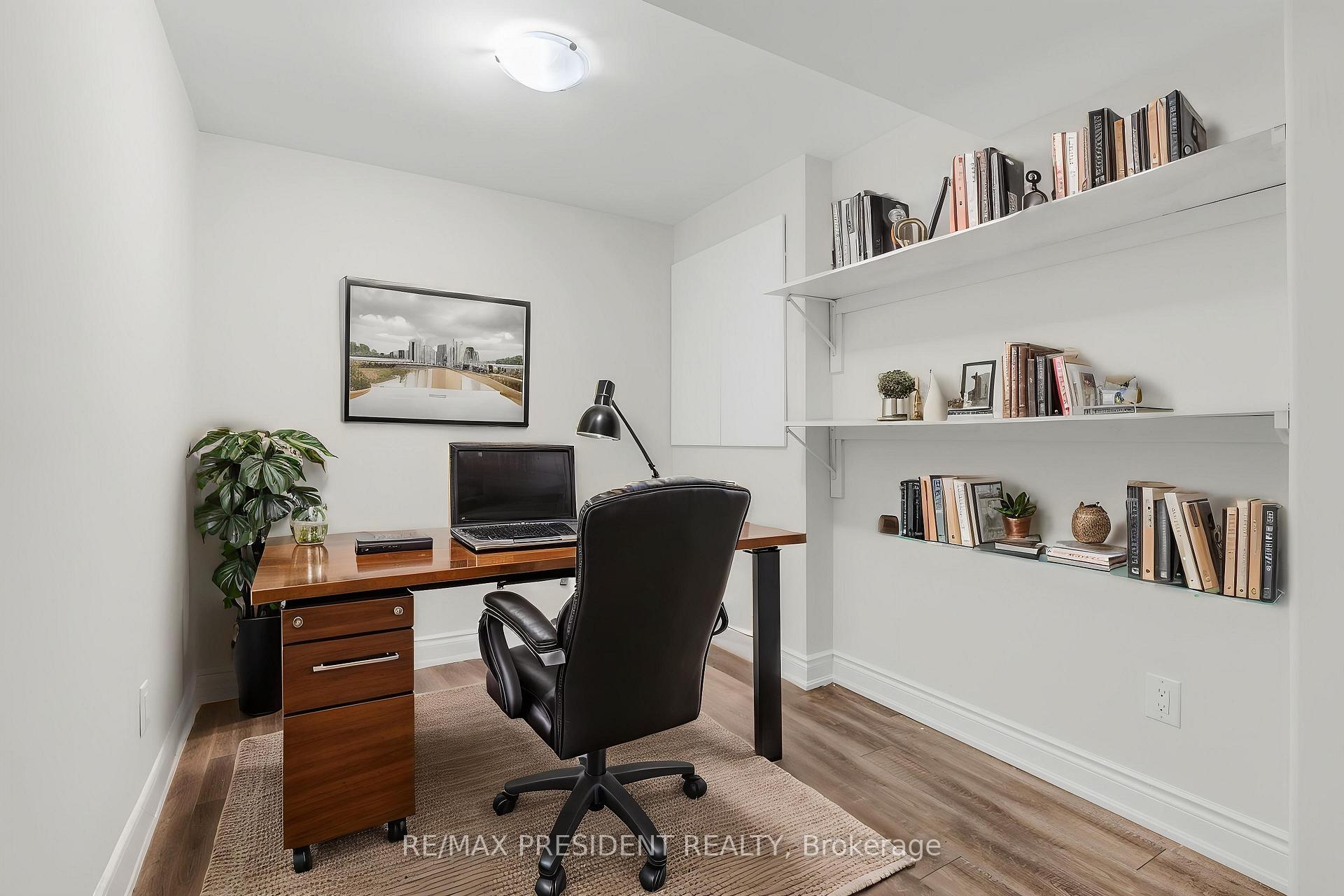 Photo 21 of 41 Bassett Crescent, Brampton, Credit Valley — HOMEH