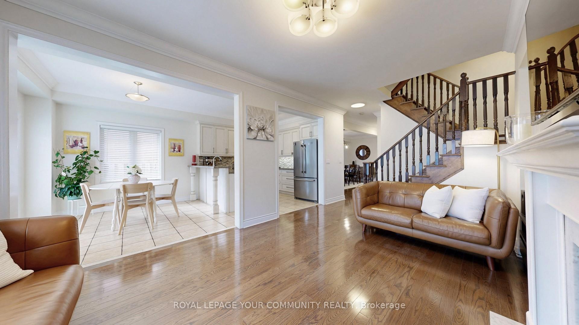 Photo 6 of 47 Mintwood Road, Vaughan, Patterson — HOMEH