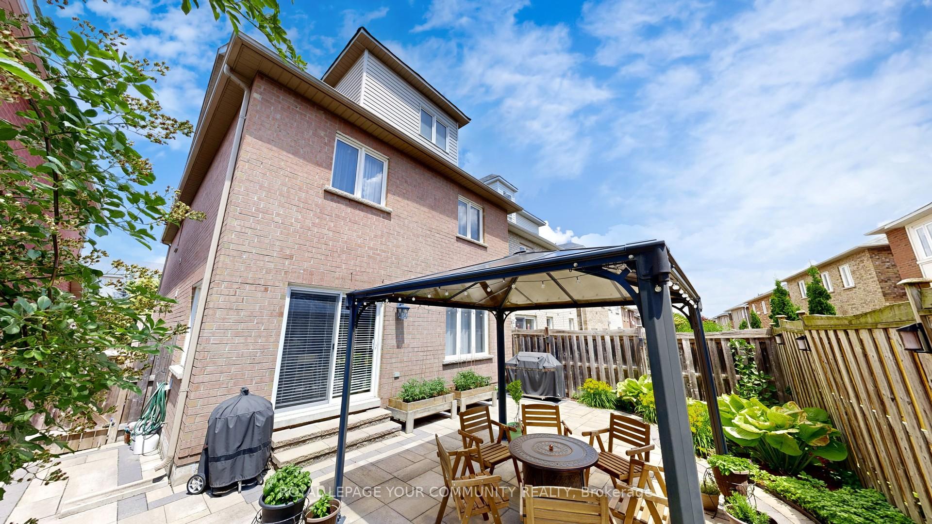 Photo 32 of 47 Mintwood Road, Vaughan, Patterson — HOMEH