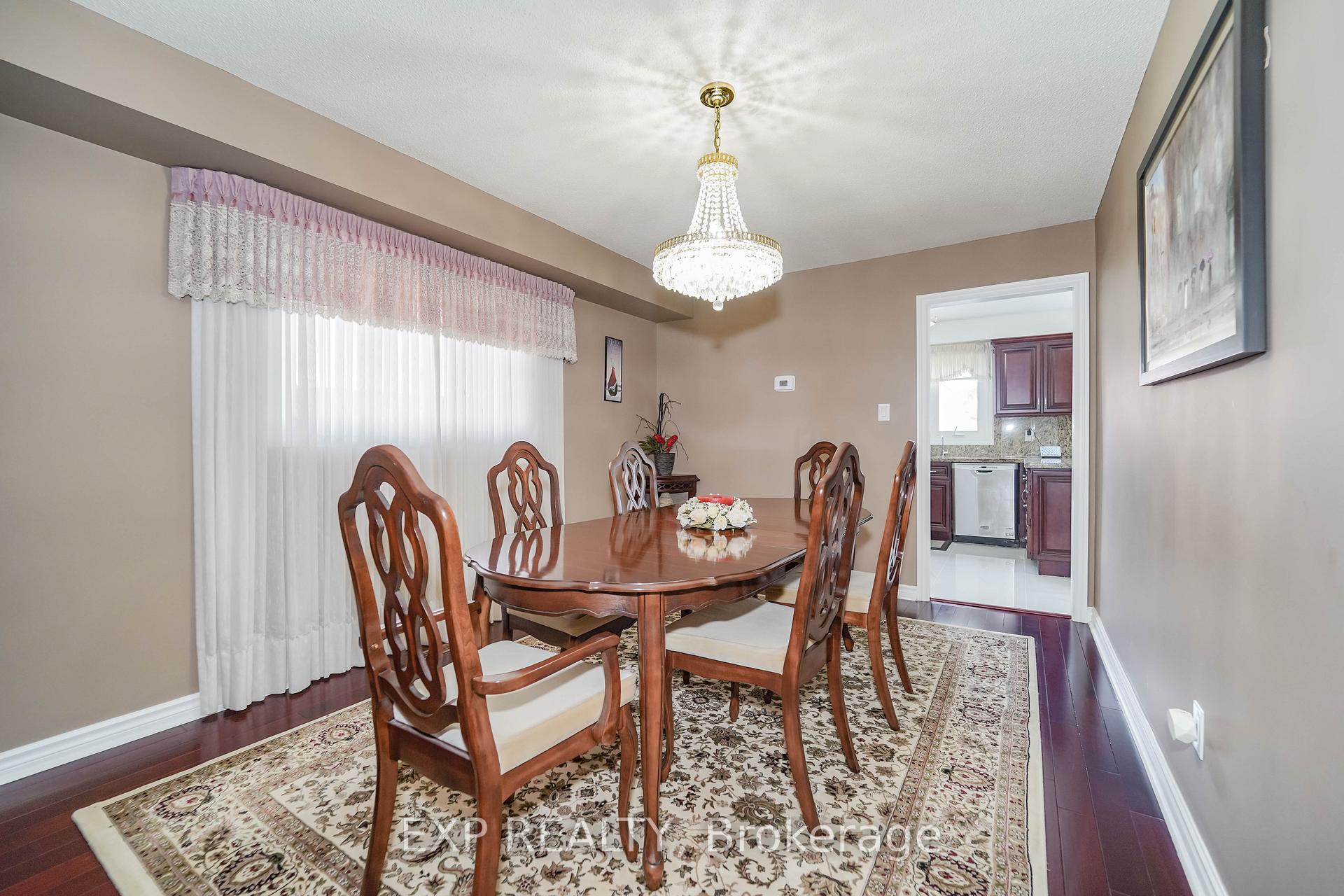 Photo 11 of 173 Highglen Avenue, Markham, Milliken Mills East — HOMEH