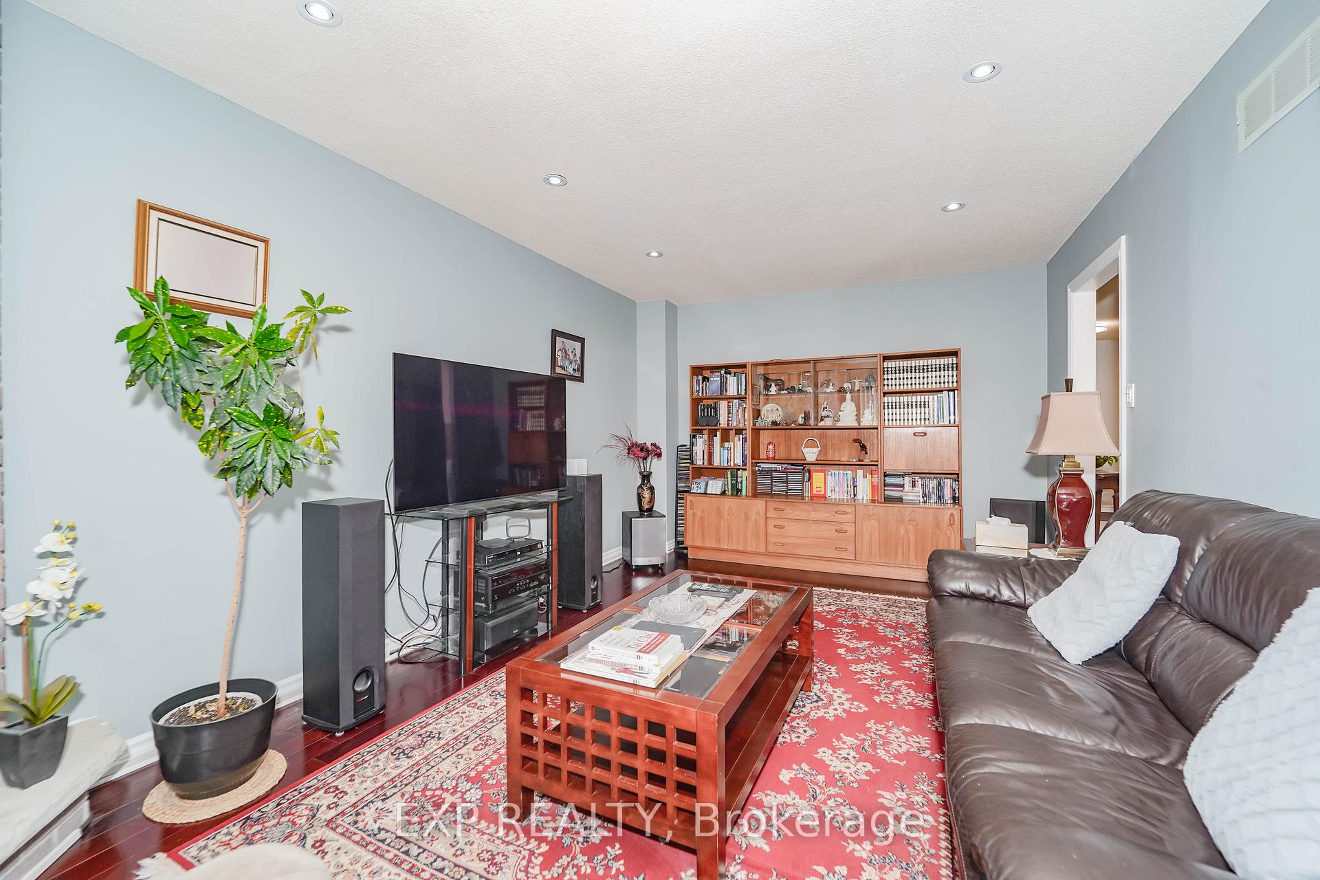 Photo 14 of 173 Highglen Avenue, Markham, Milliken Mills East — HOMEH
