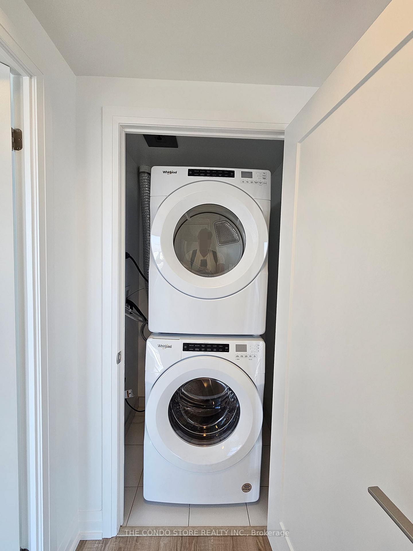 Photo 3 of Unit 2302, 286 Main Street, Toronto, East End-Danforth — HOMEH
