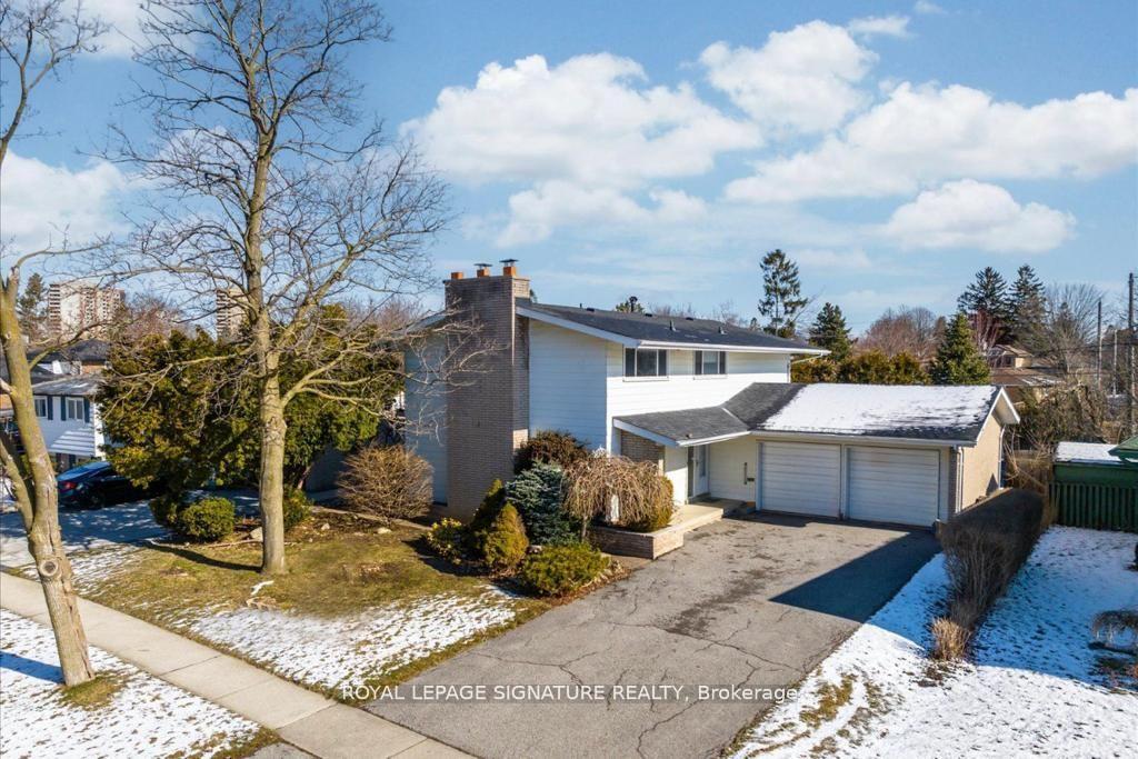 Photo 1 of 13 Burrells Road, Ajax, South East — HOMEH