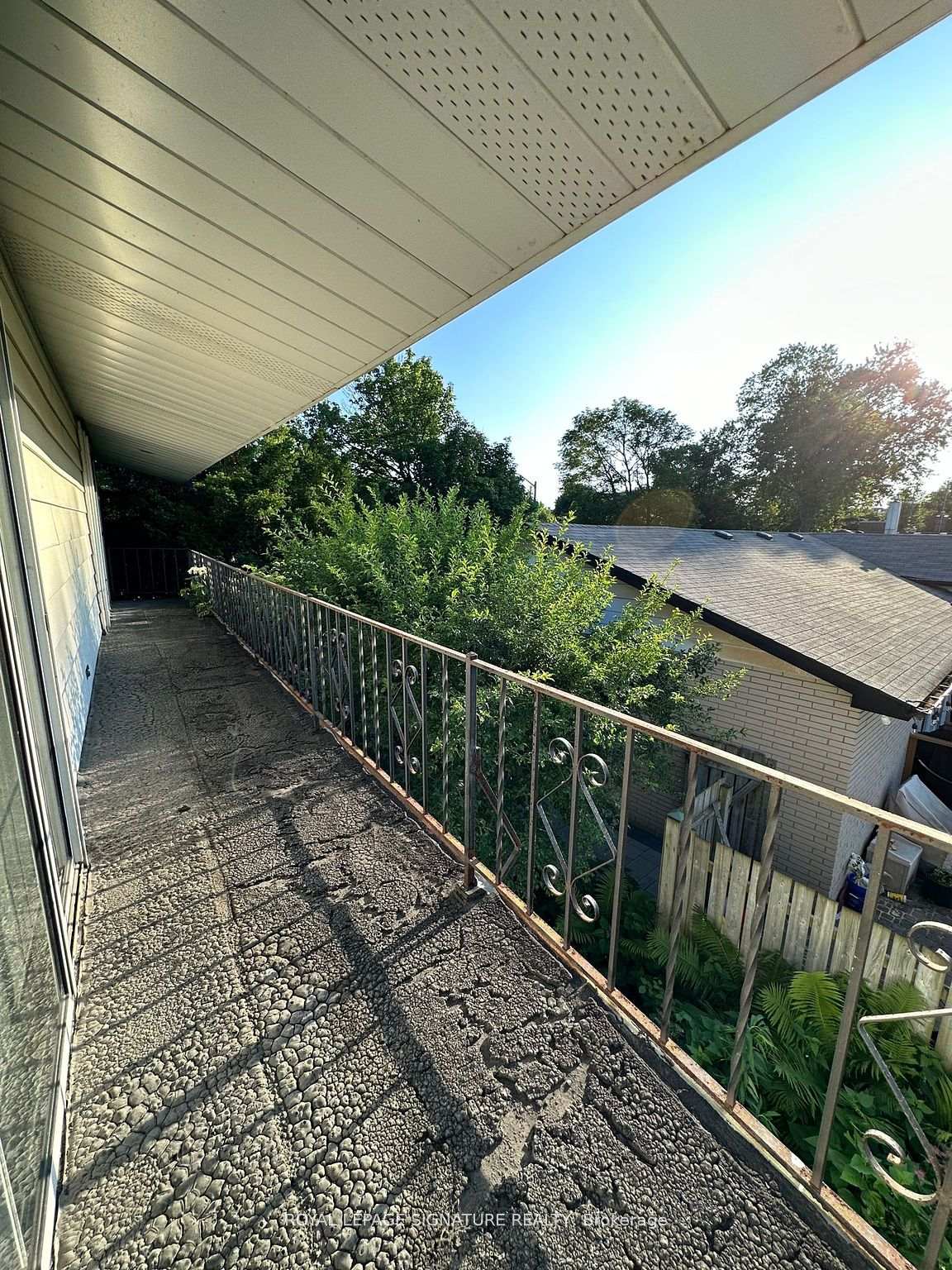 Photo 12 of 13 Burrells Road, Ajax, South East — HOMEH