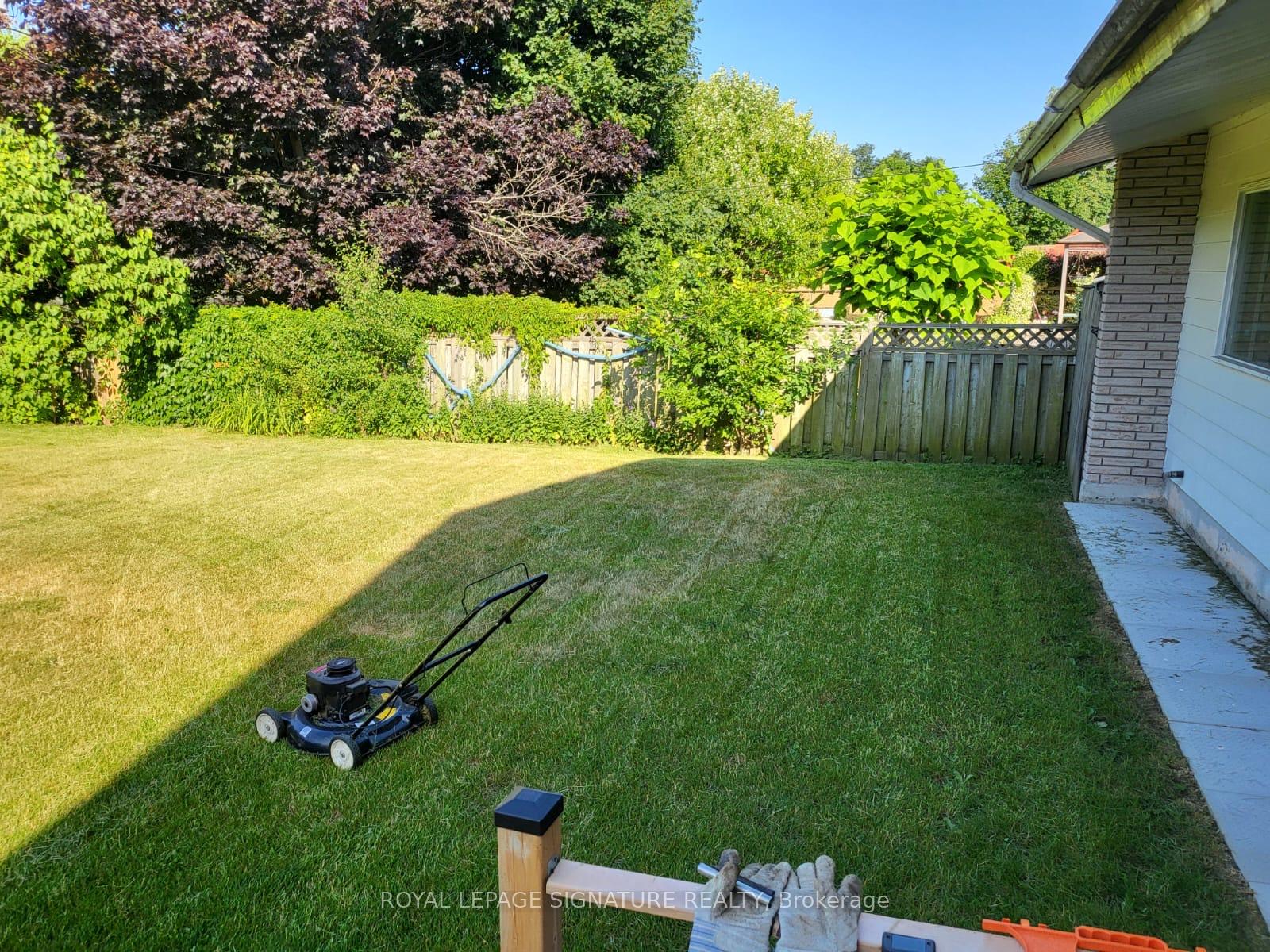 Photo 22 of 13 Burrells Road, Ajax, South East — HOMEH