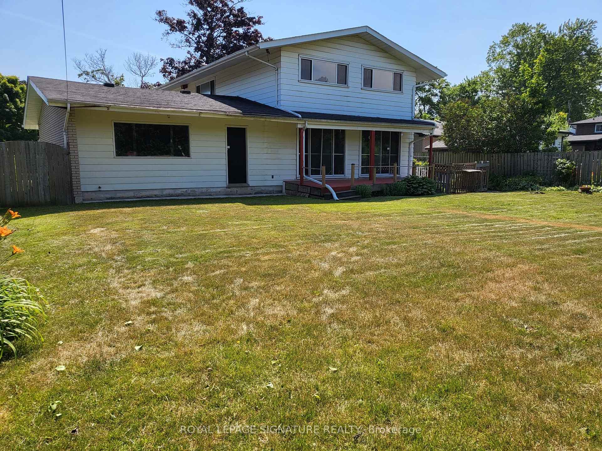 Photo 23 of 13 Burrells Road, Ajax, South East — HOMEH
