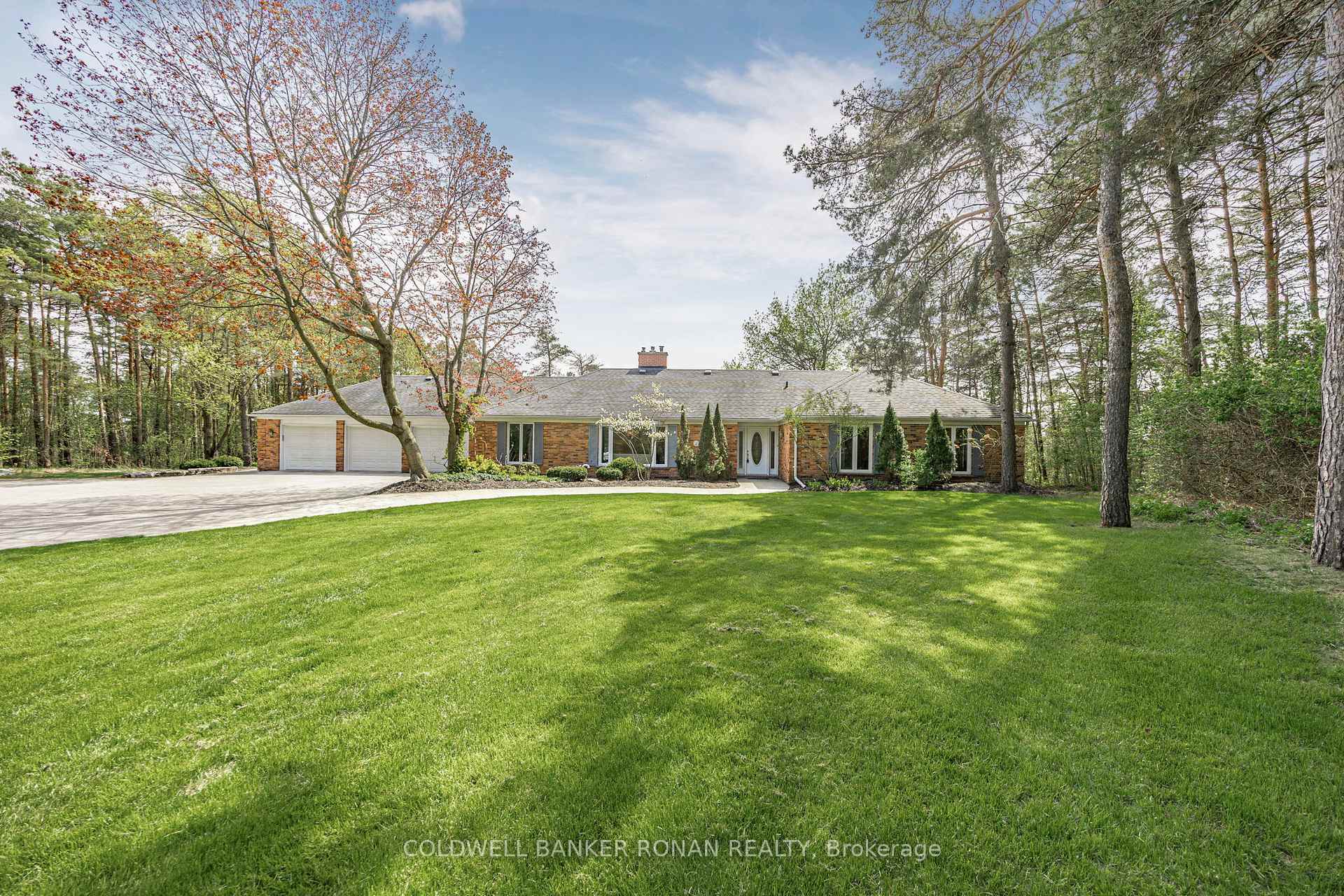 Front of 3 Pyne Hills Court