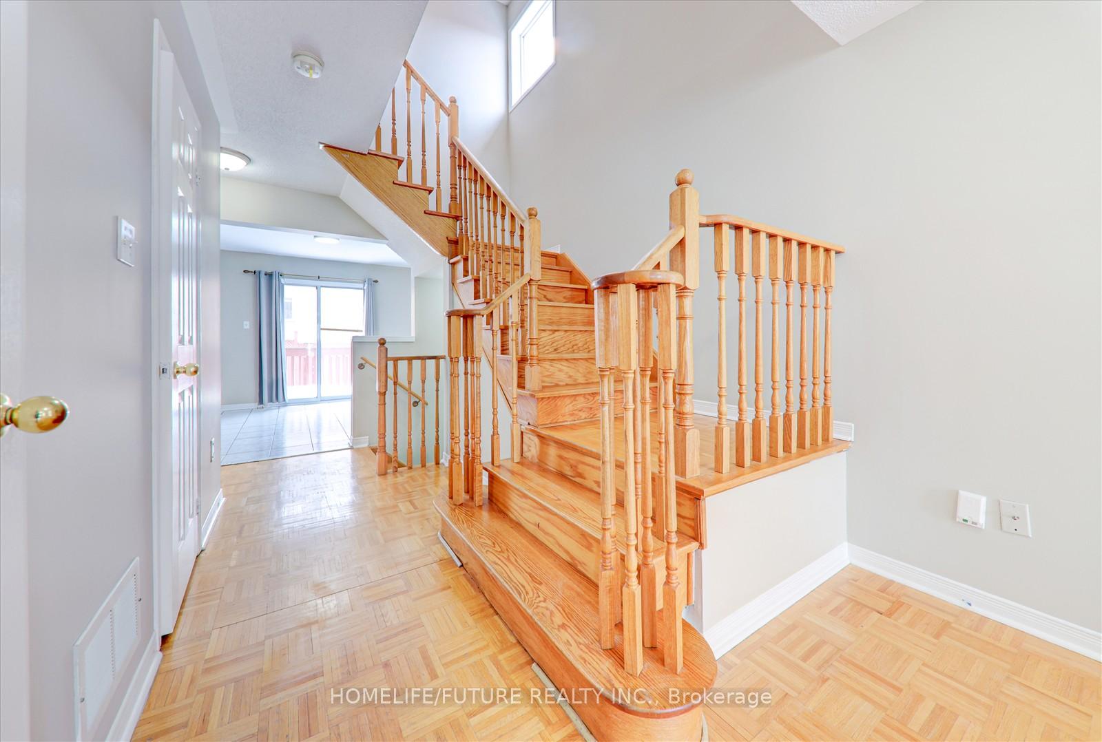 Photo 13 of 23 Starhill Crescent, Brampton, Sandringham-Wellington — HOMEH