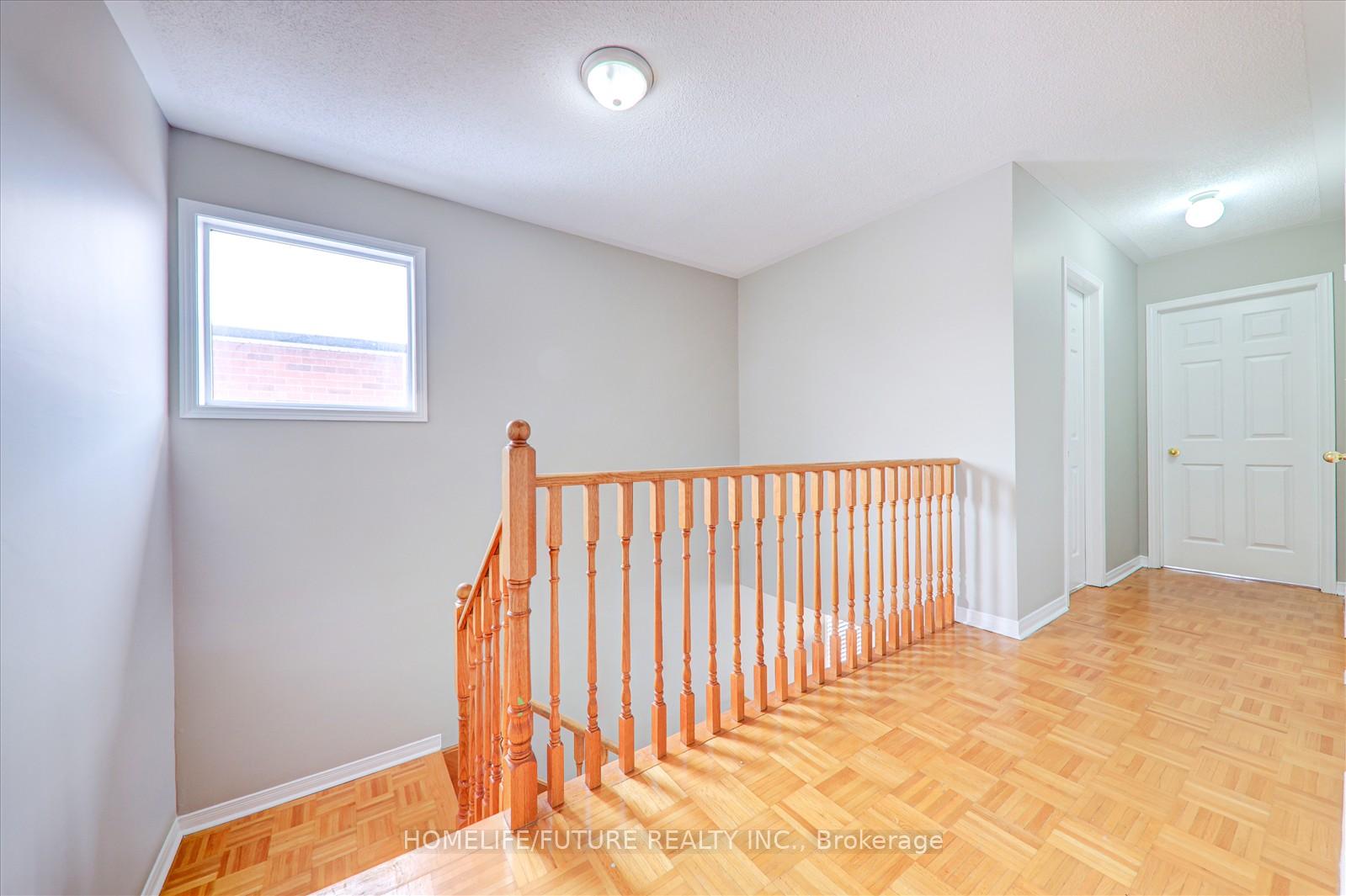Photo 15 of 23 Starhill Crescent, Brampton, Sandringham-Wellington — HOMEH
