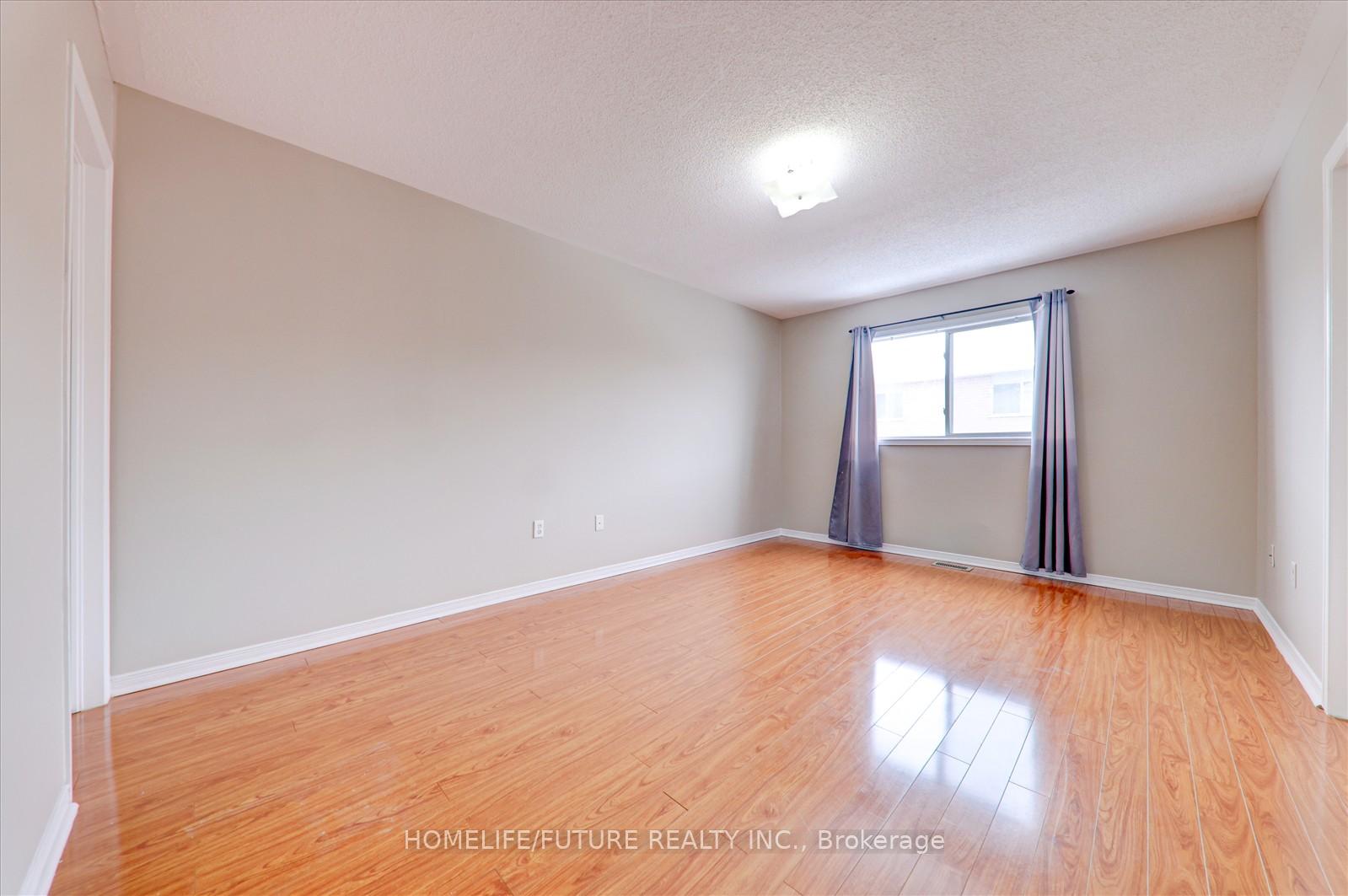 Photo 9 of 23 Starhill Crescent, Brampton, Sandringham-Wellington — HOMEH