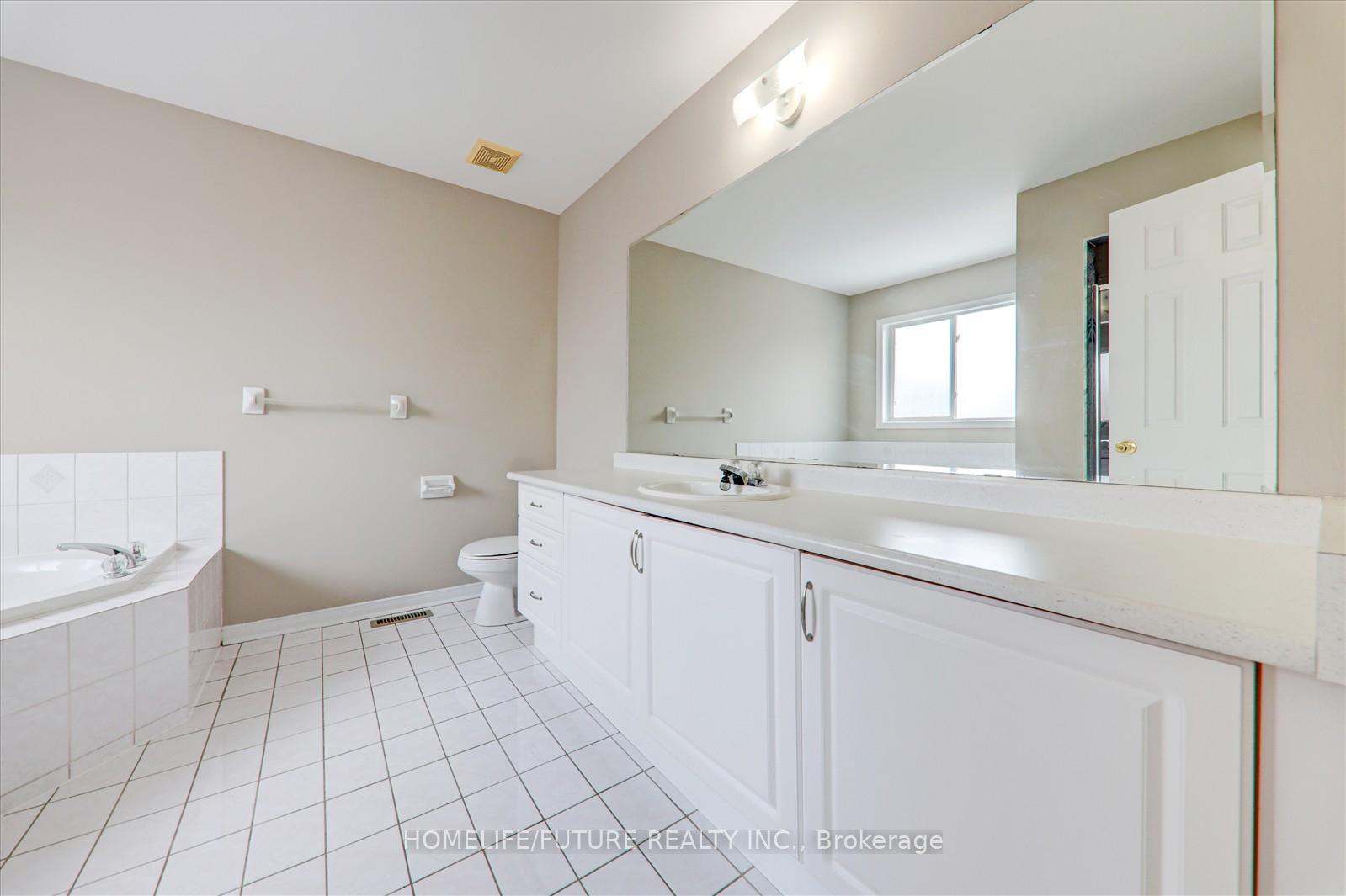 Photo 11 of 23 Starhill Crescent, Brampton, Sandringham-Wellington — HOMEH