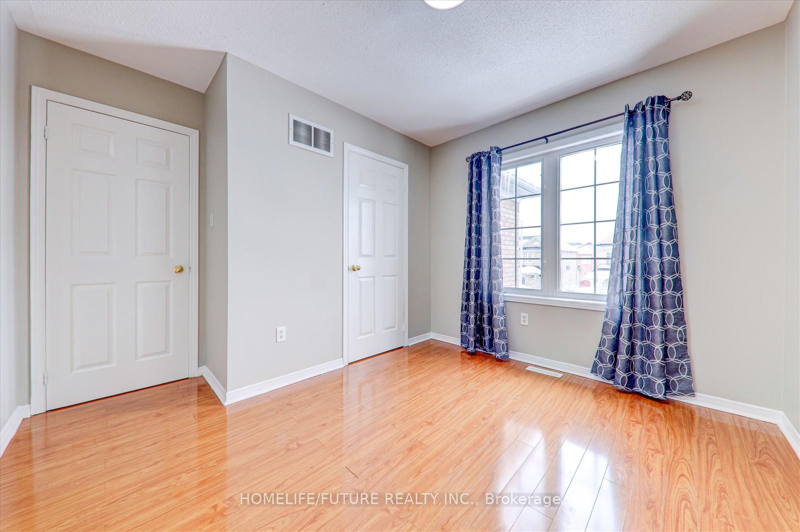 Photo 14 of 23 Starhill Crescent, Brampton, Sandringham-Wellington — HOMEH
