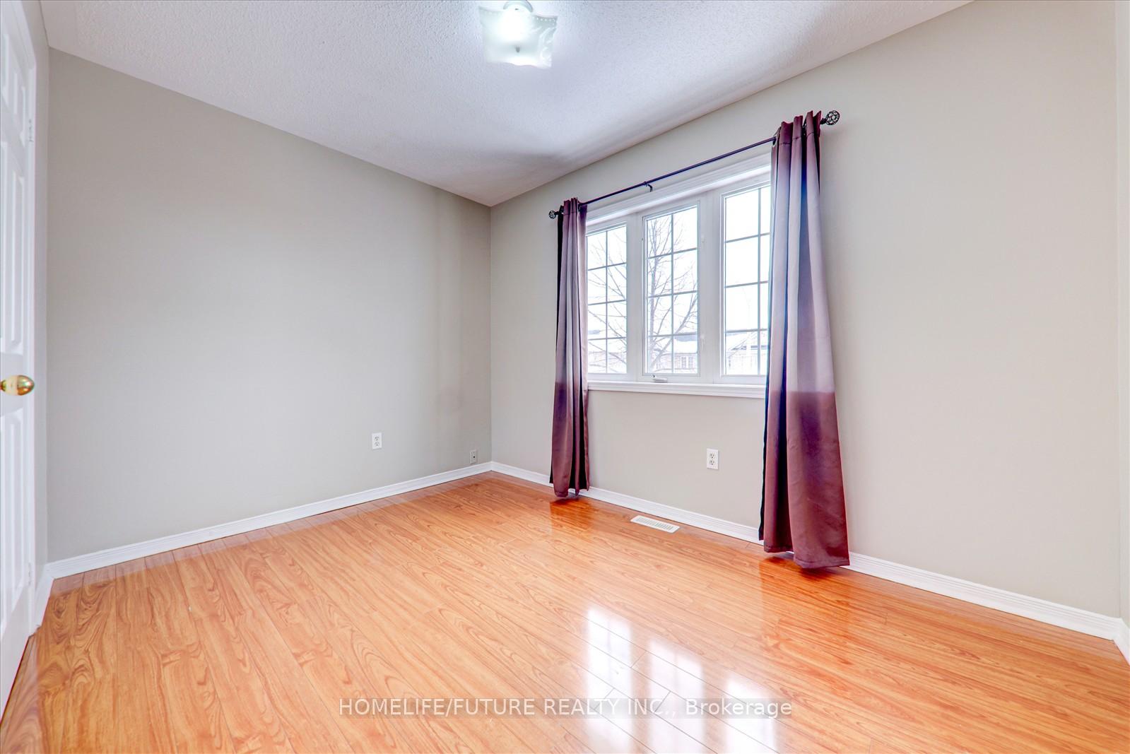 Photo 16 of 23 Starhill Crescent, Brampton, Sandringham-Wellington — HOMEH